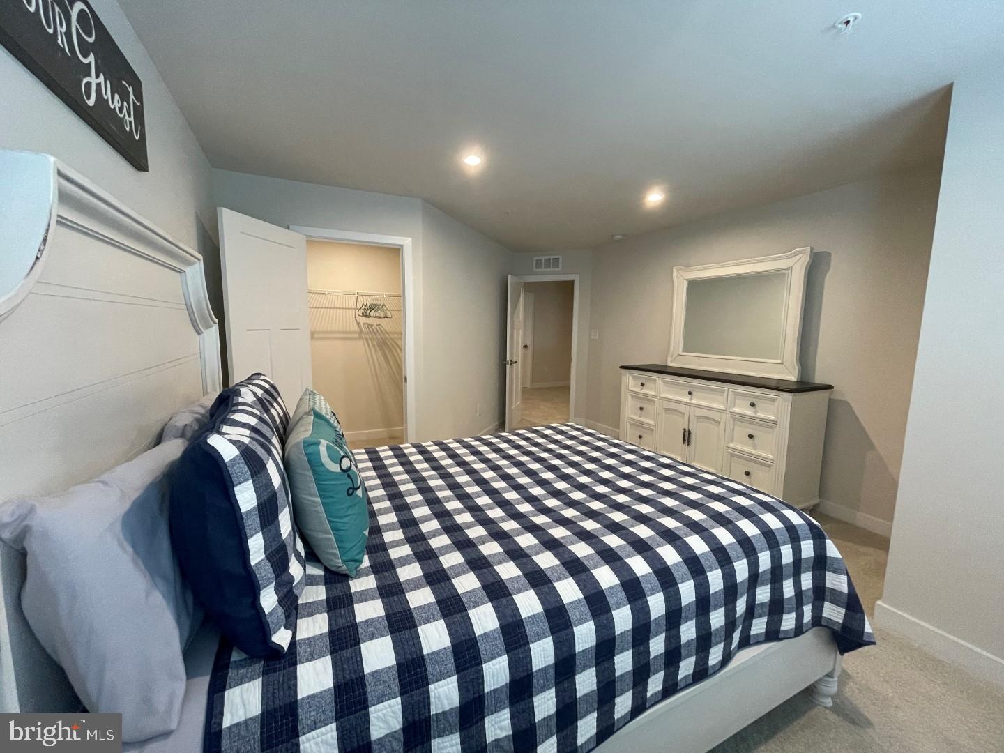 RIVER RUN - Residential