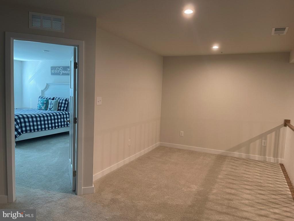 RIVER RUN - Residential