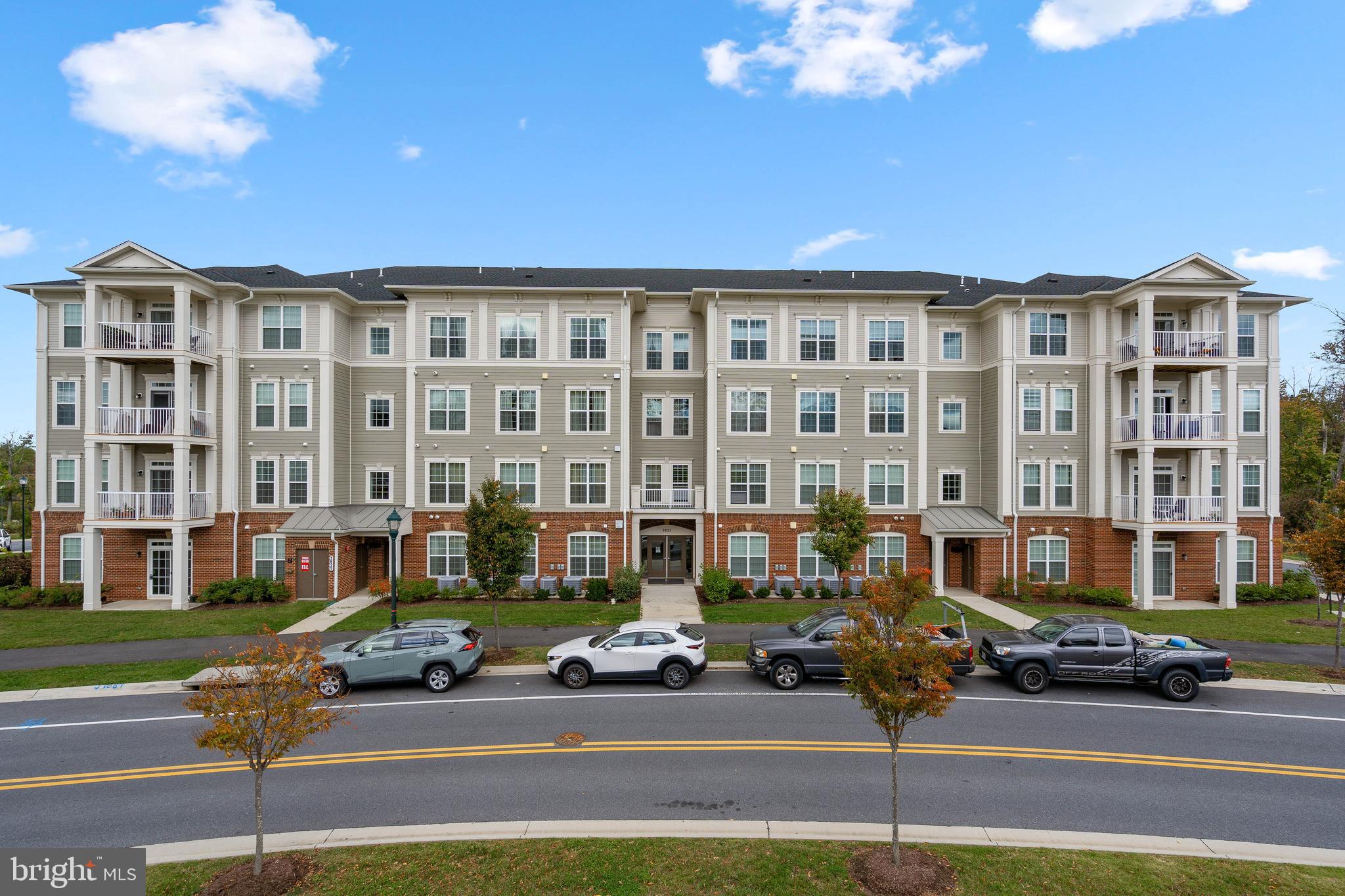 NORBECK CROSSING - Residential