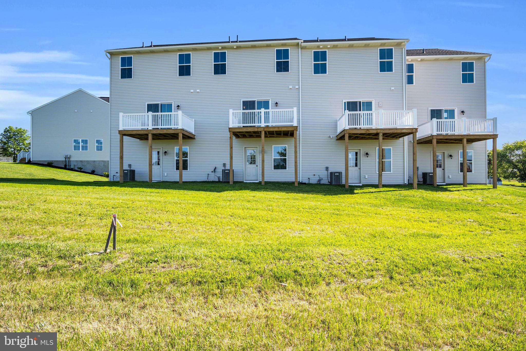 CREEK TERRACE - Residential