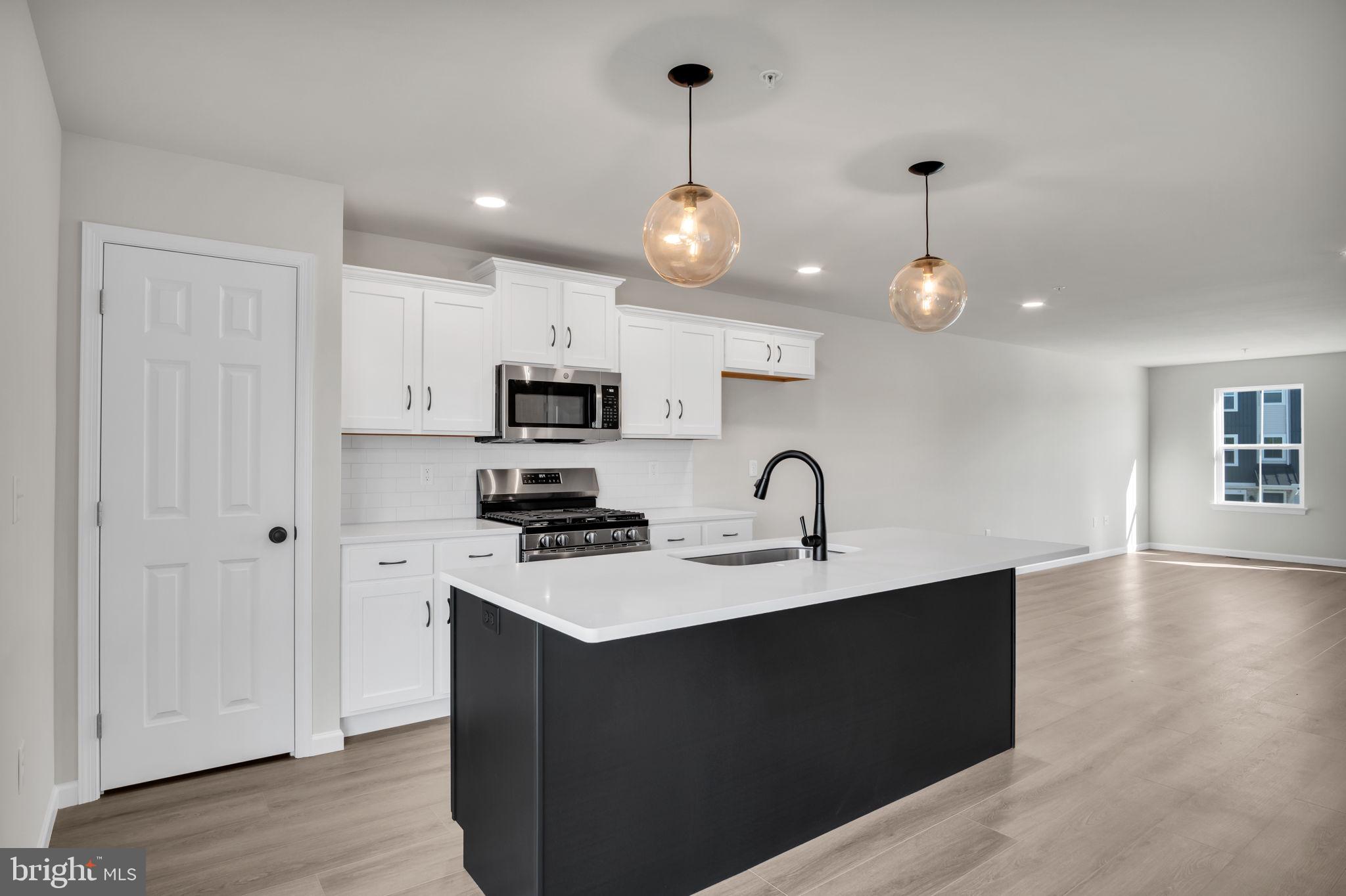 CREEK TERRACE - Residential