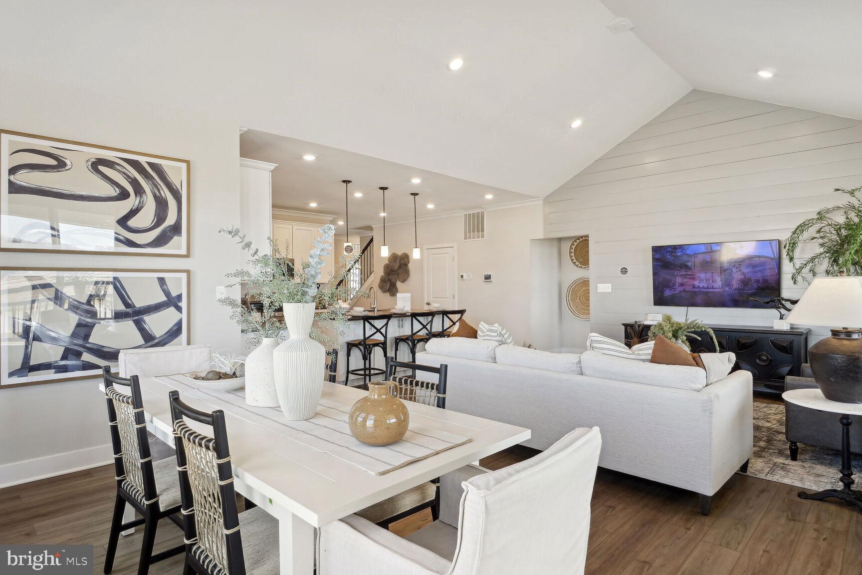 BRIDGEWATER - Residential