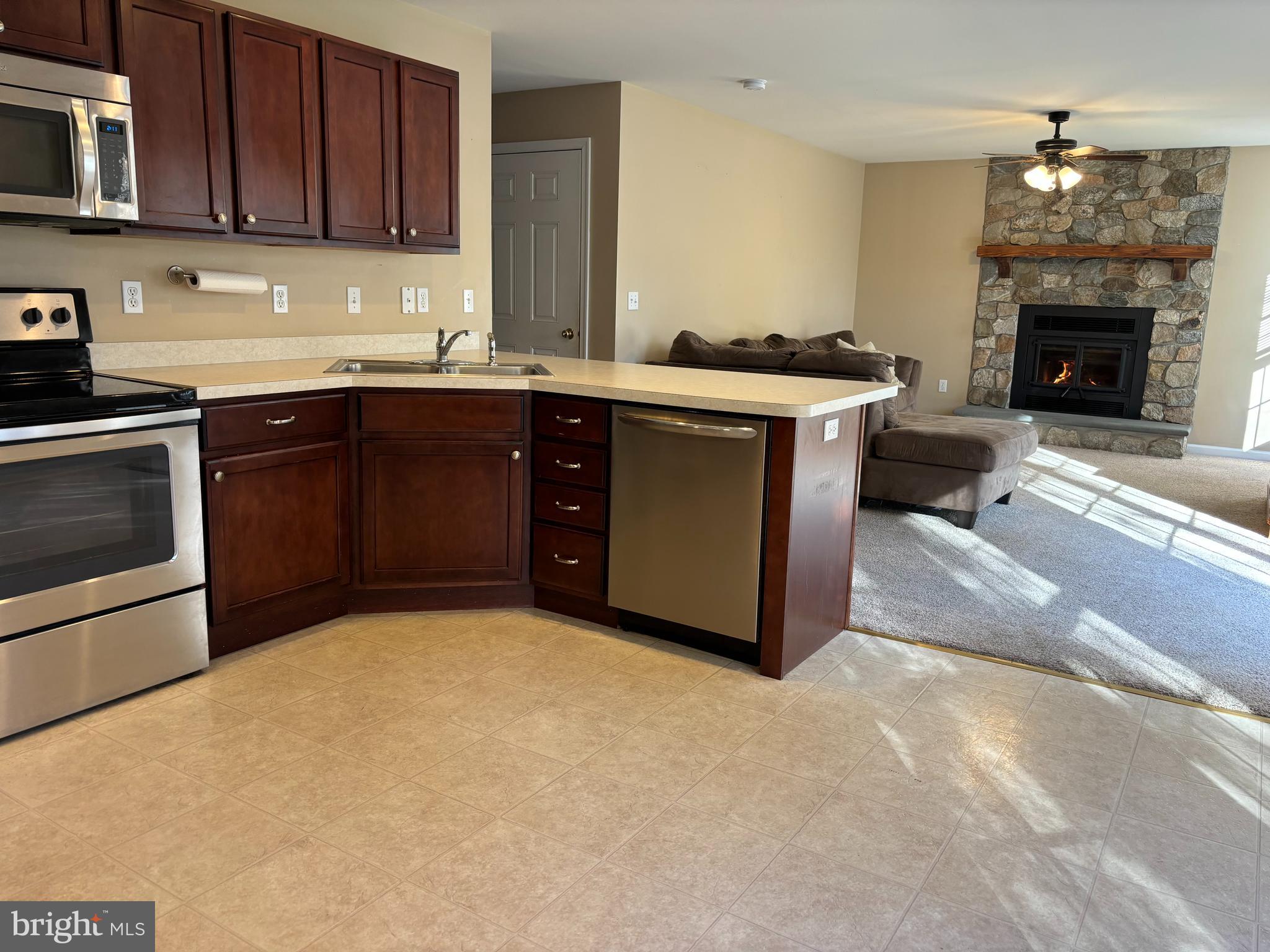 SAWMILL COURT - Residential