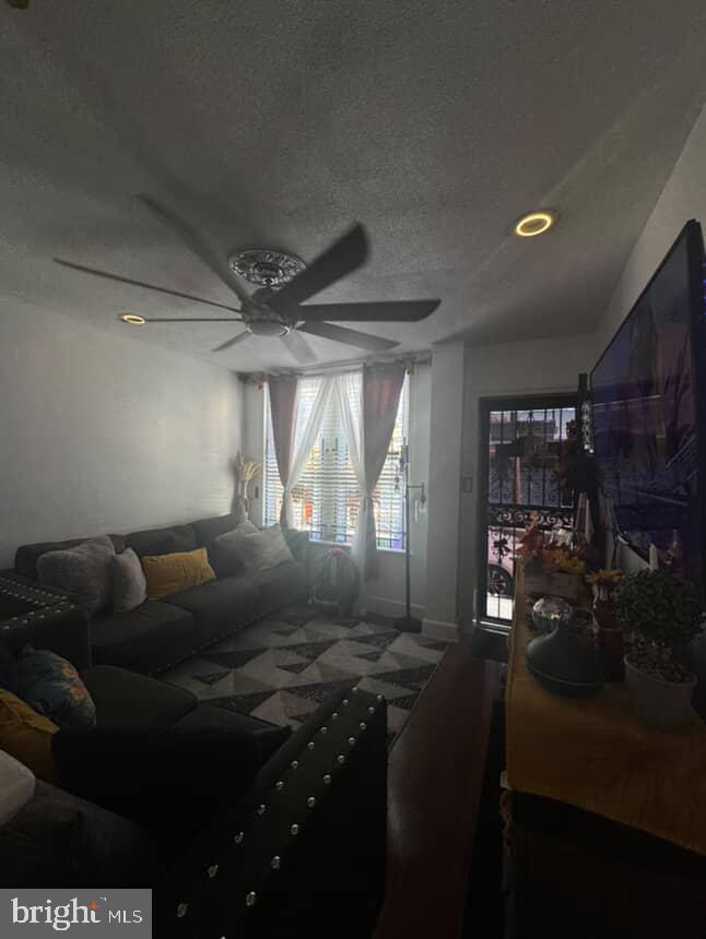 WEST KENSINGTON - Residential