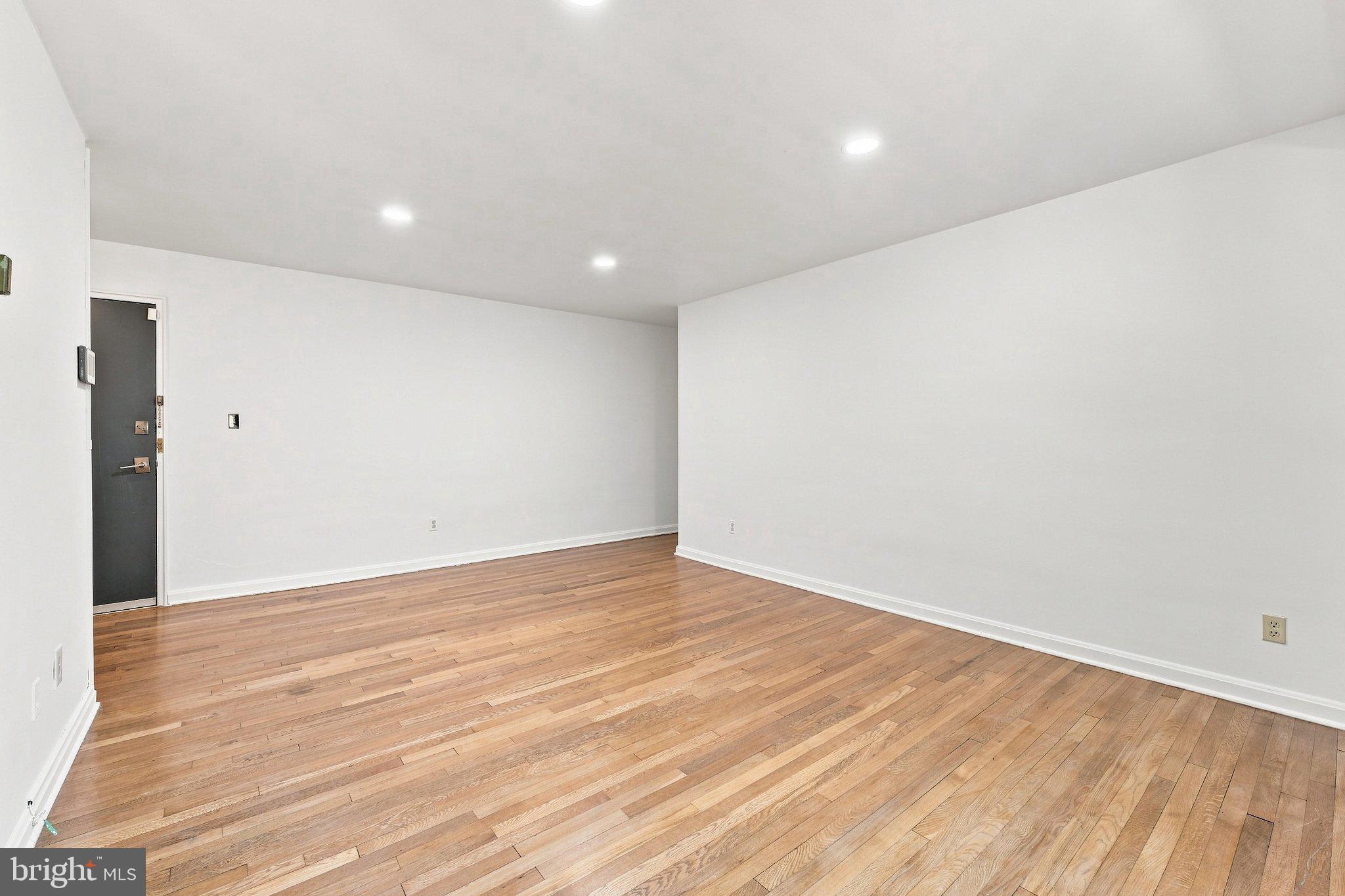 95 E WAYNE AVENUE 212
