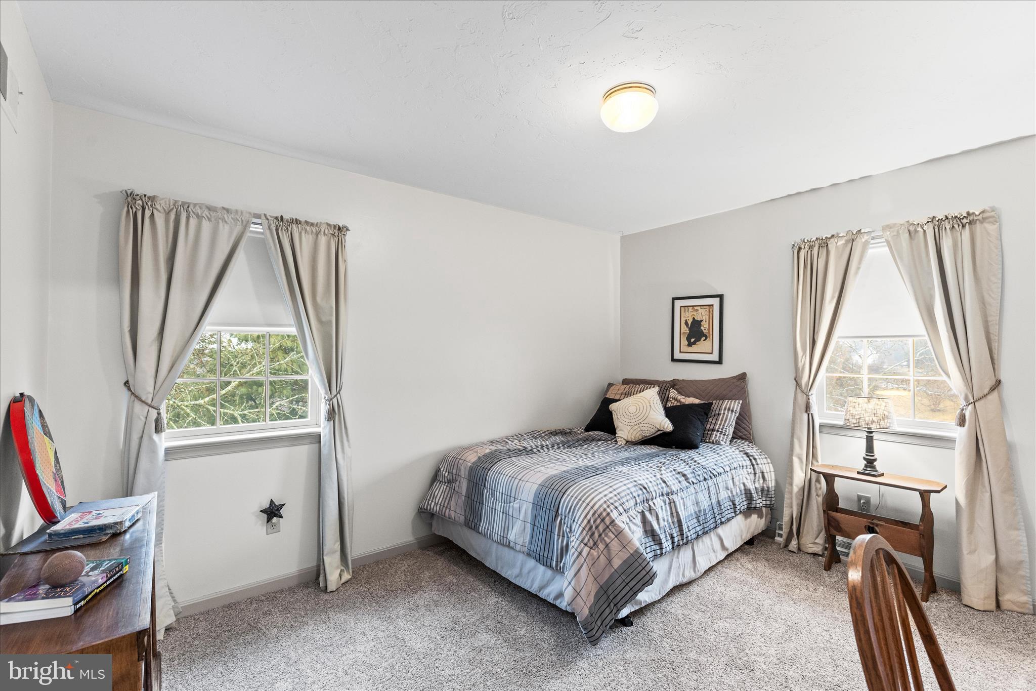 FOX CHASE - Residential