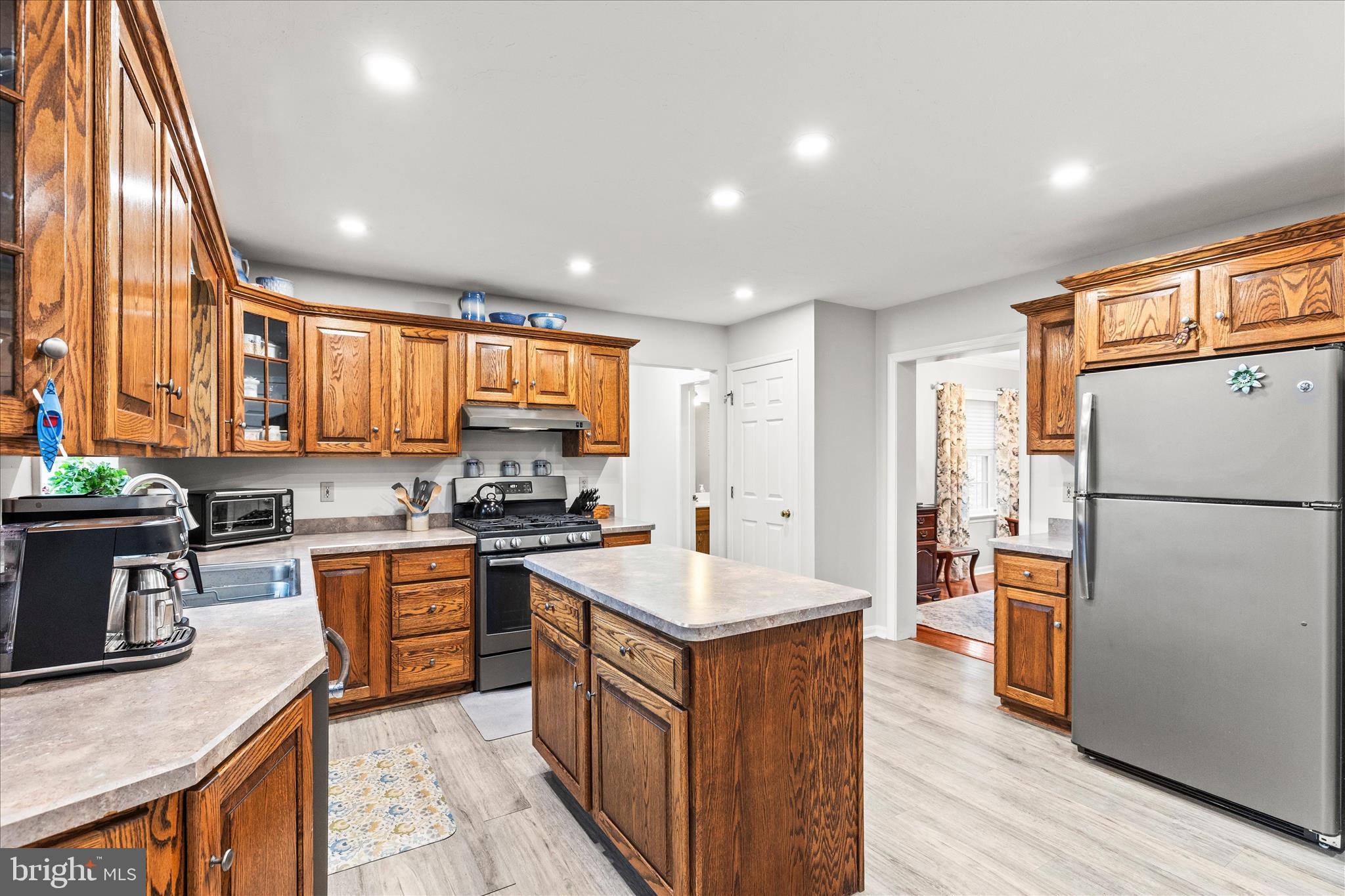 FOX CHASE - Residential