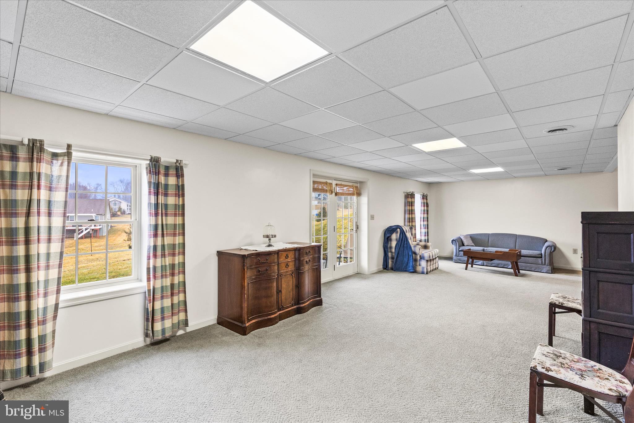 FOX CHASE - Residential