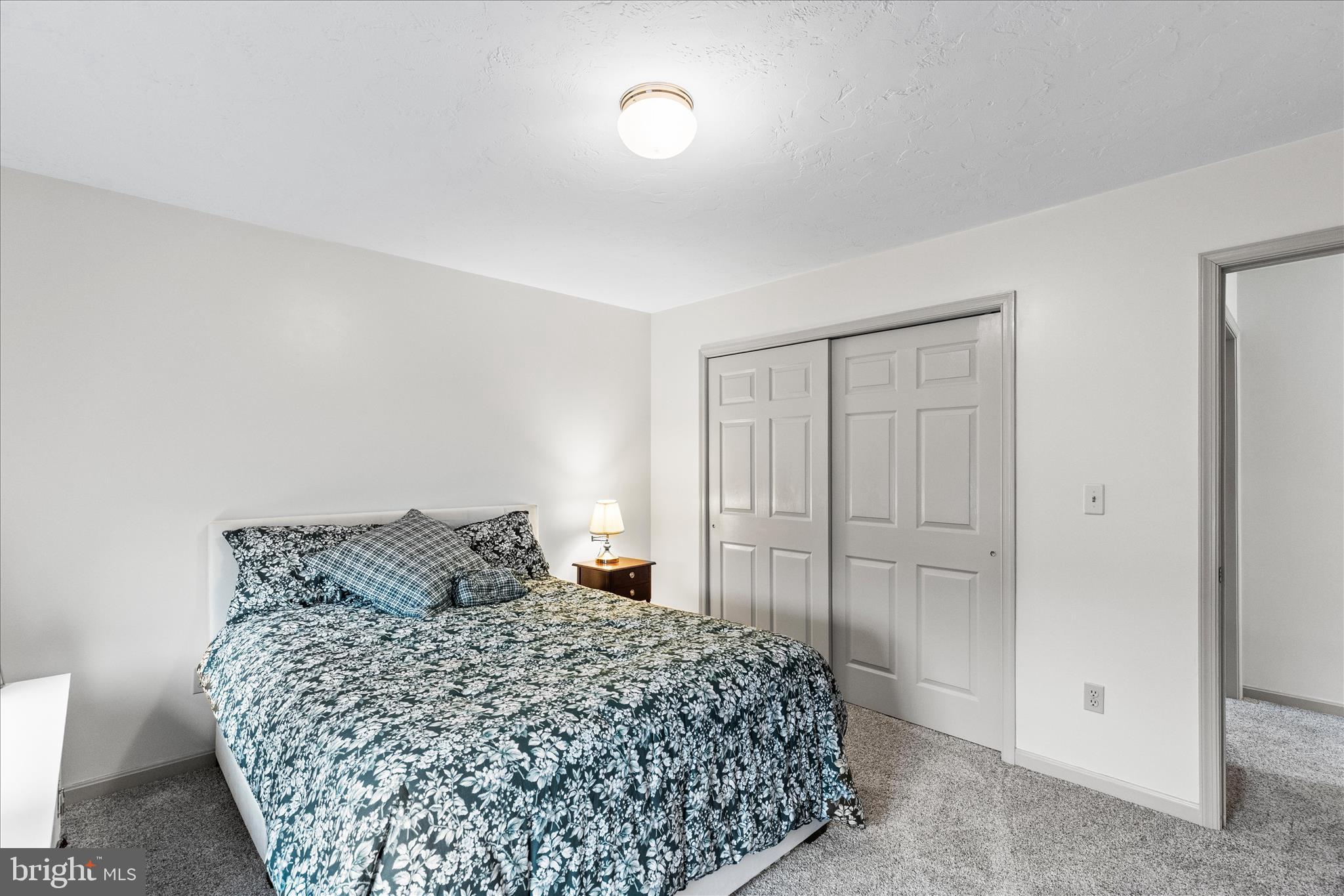 FOX CHASE - Residential