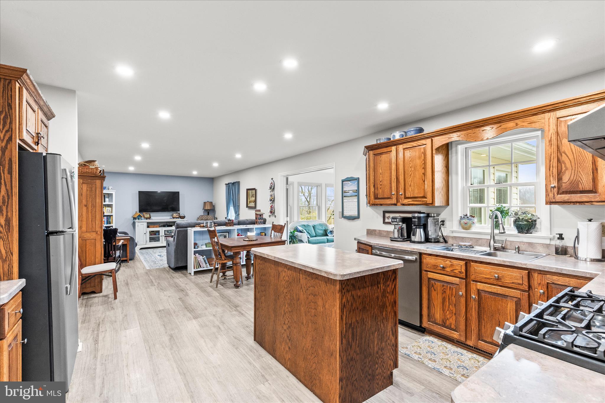 FOX CHASE - Residential