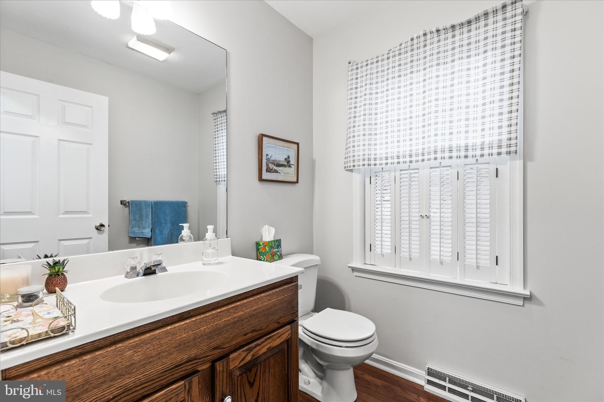 FOX CHASE - Residential