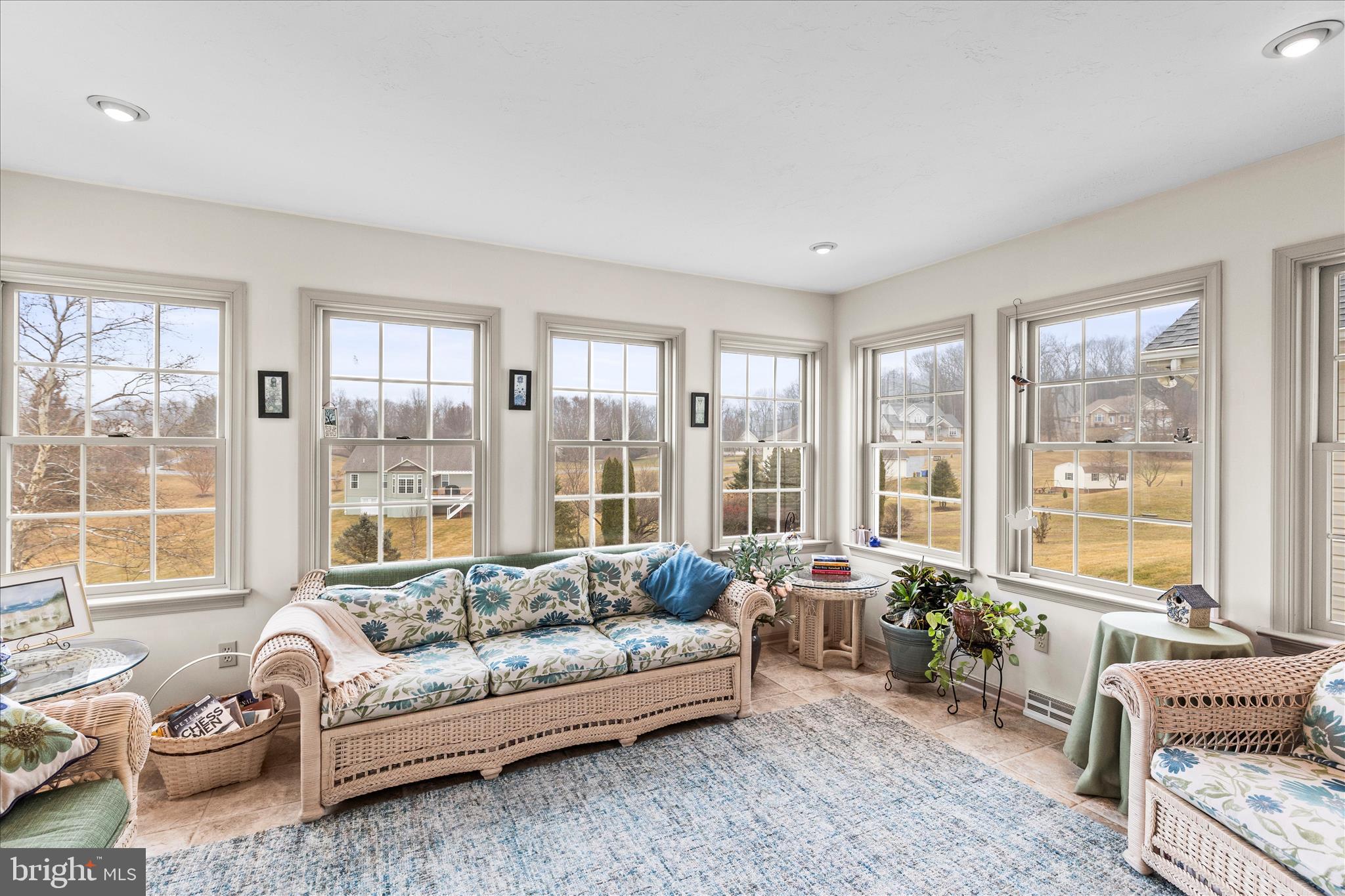 FOX CHASE - Residential