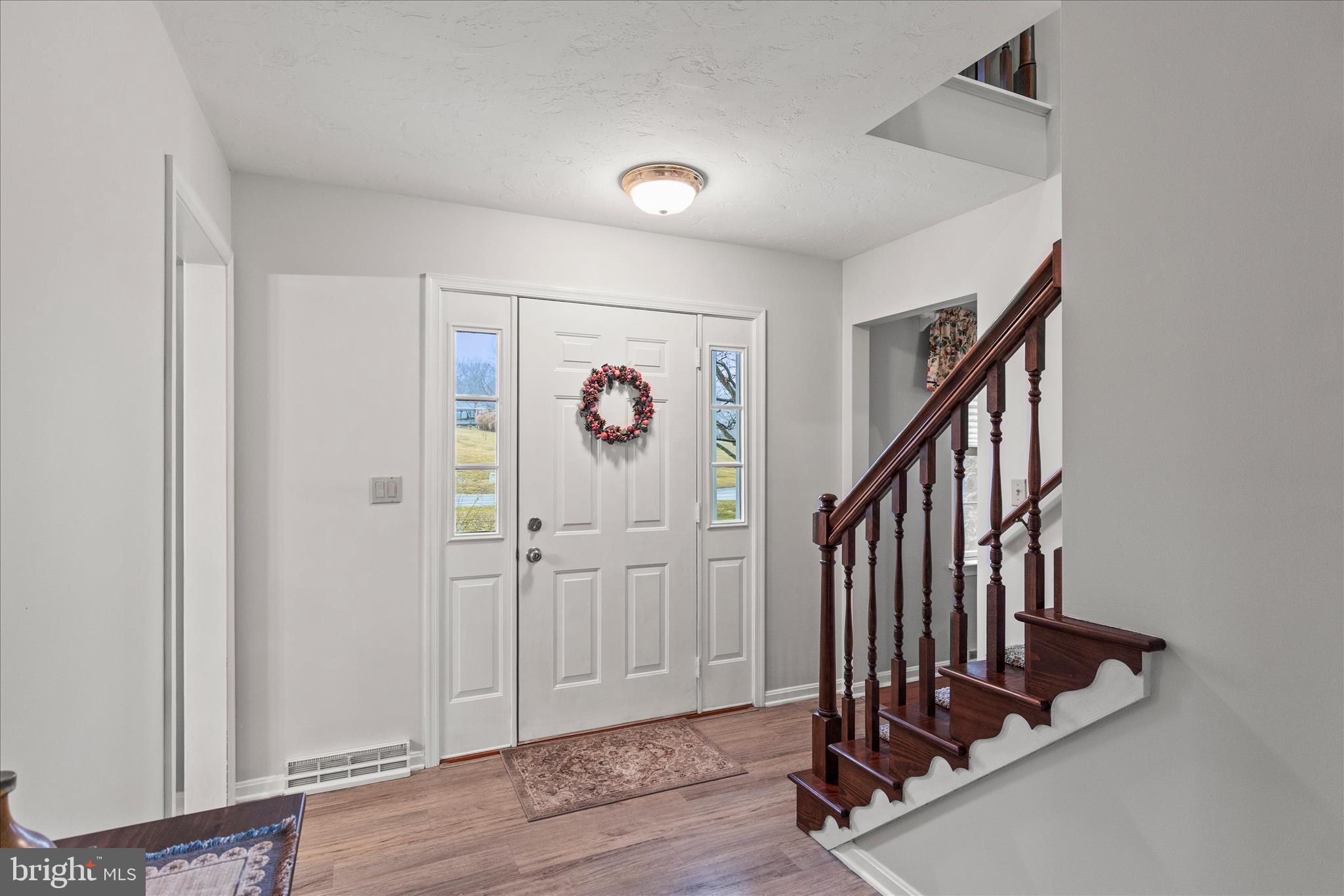 FOX CHASE - Residential