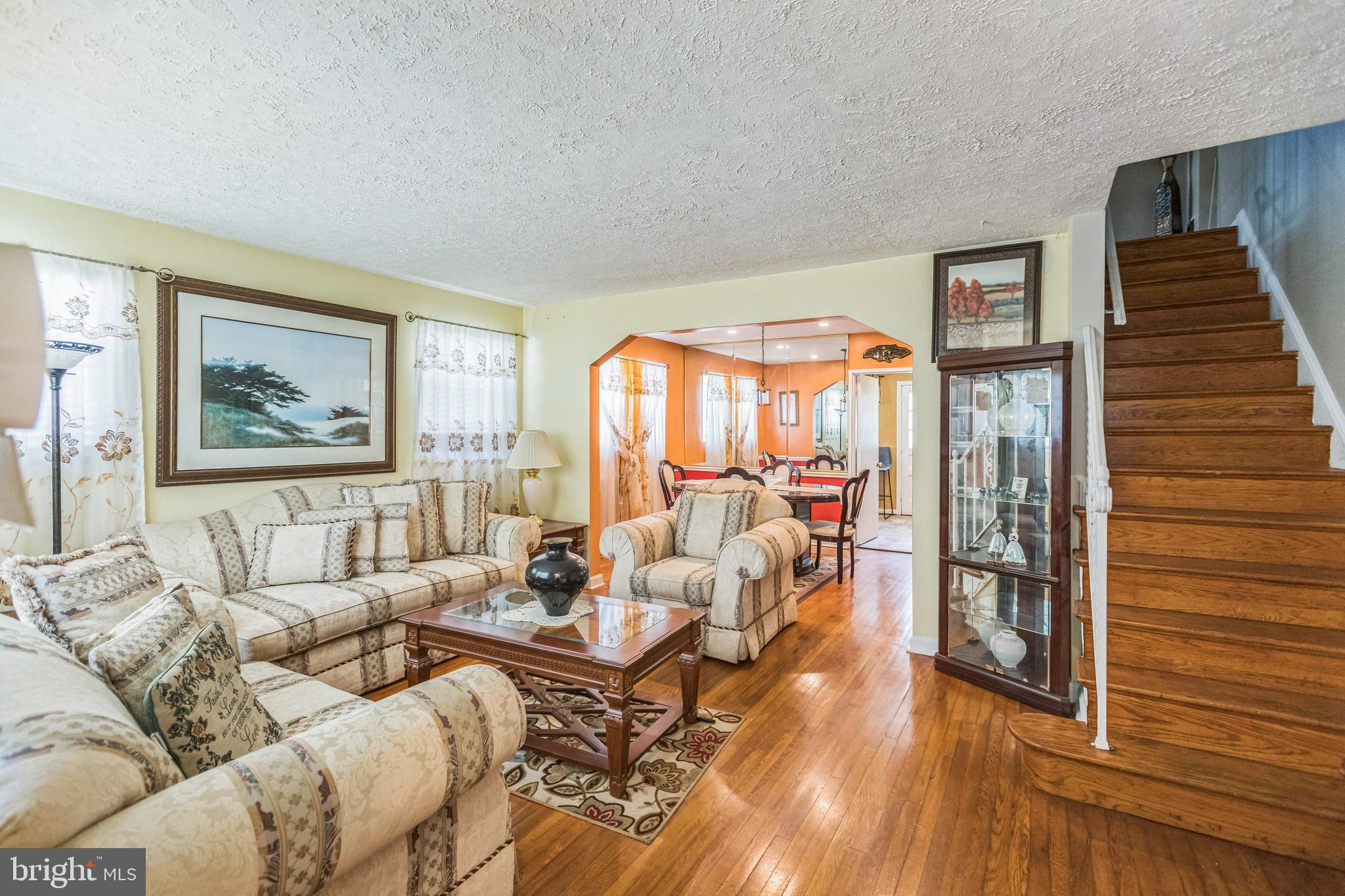 8305 NAVAHOE DRIVE