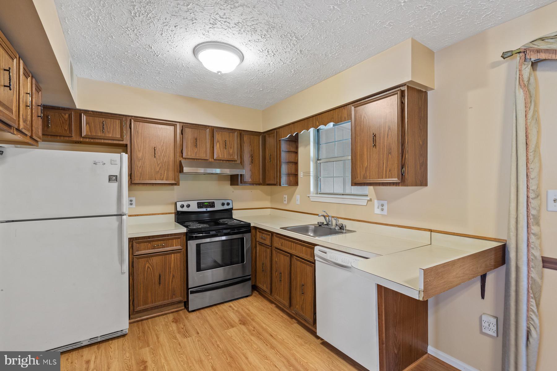 GLENARDEN FOREST - Residential