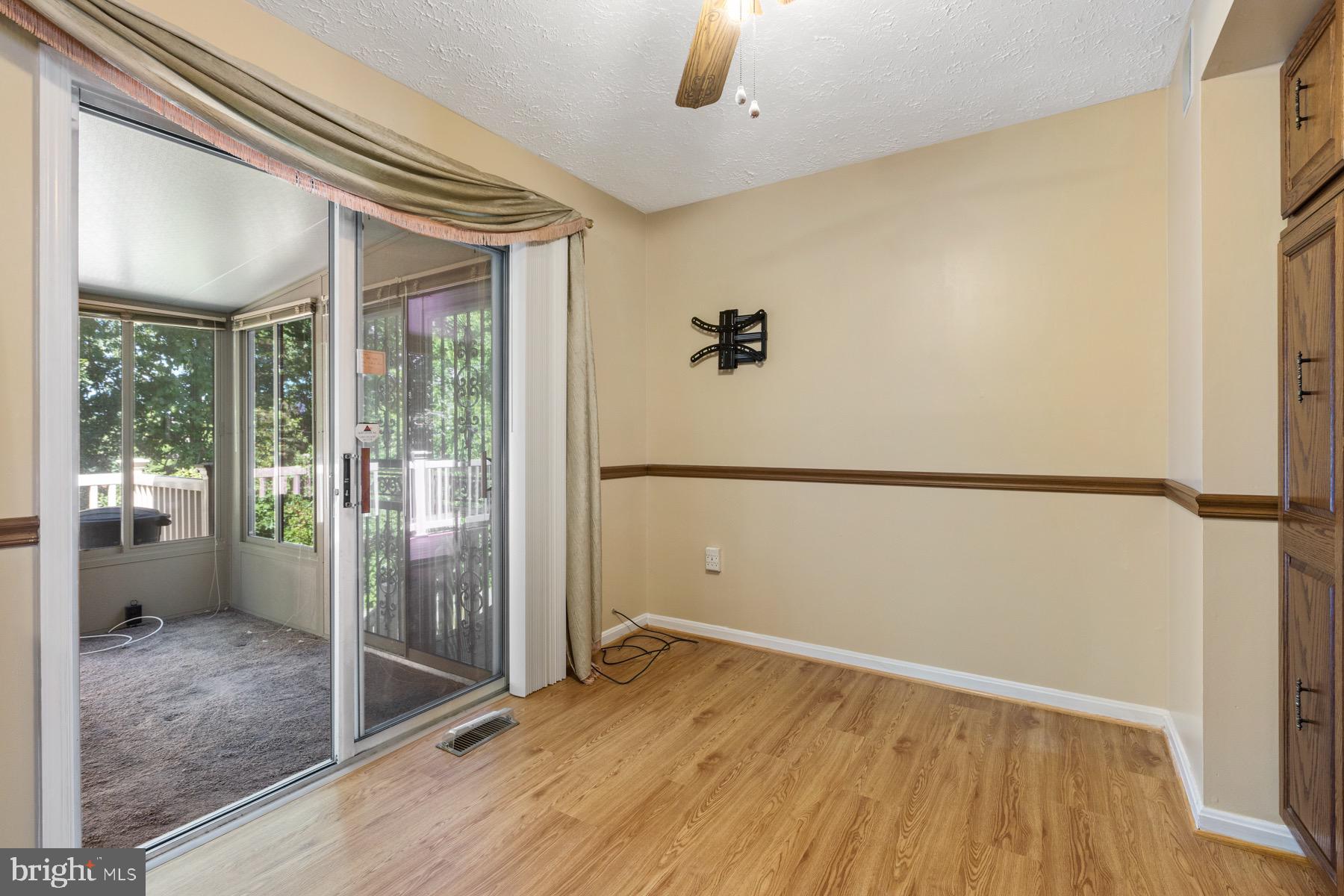 GLENARDEN FOREST - Residential