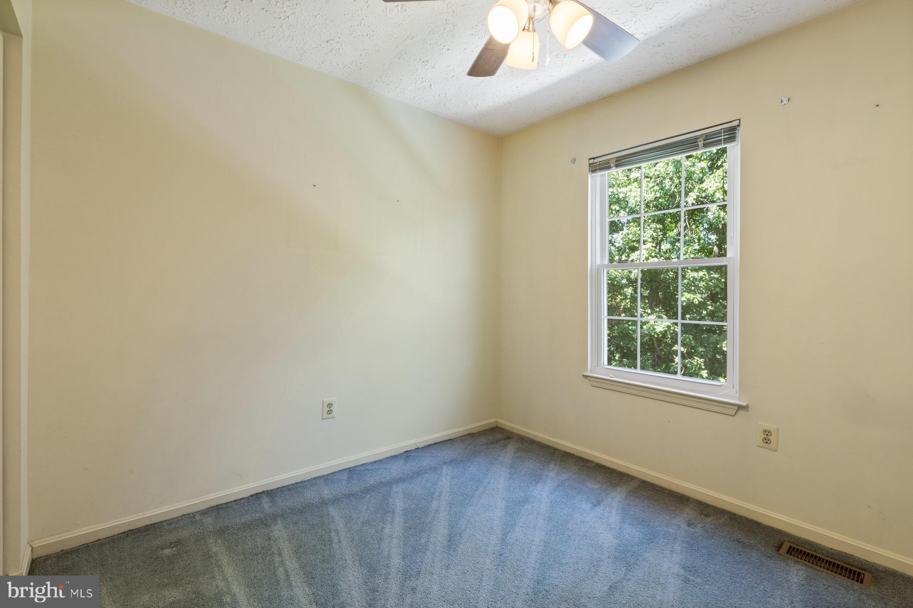 GLENARDEN FOREST - Residential