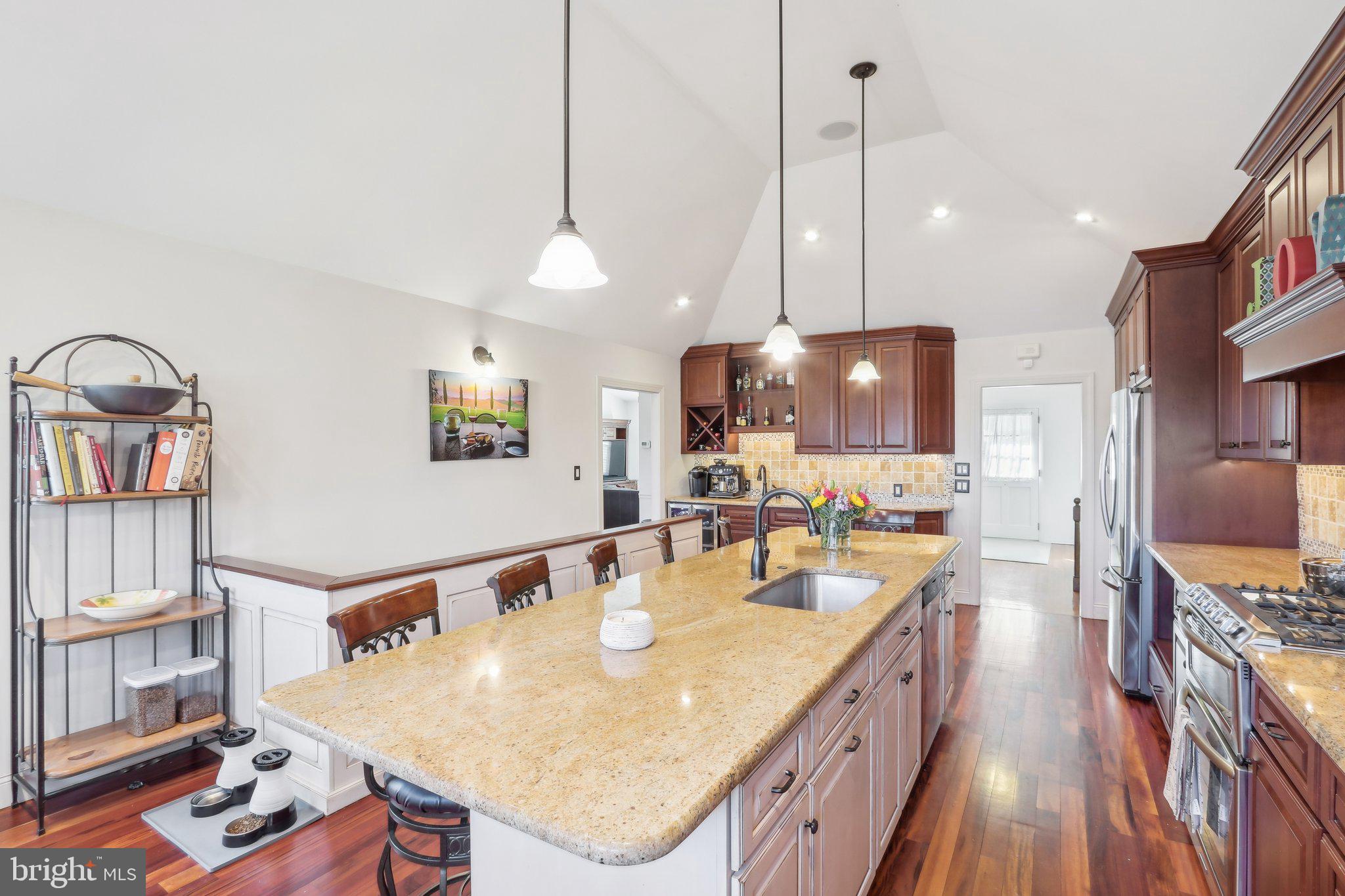 FRIENDSHIP HILLS - Residential