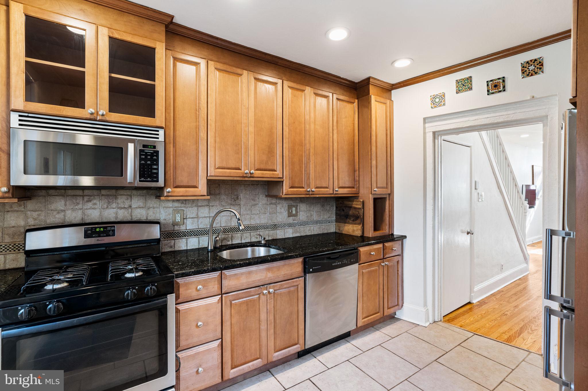 FAIRMOUNT - Residential