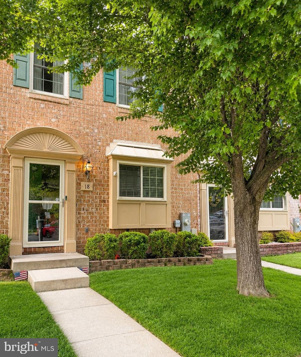 Photo of 18 Campton Court, BALTIMORE, MD 21236 (MLS # MDBC2163554)