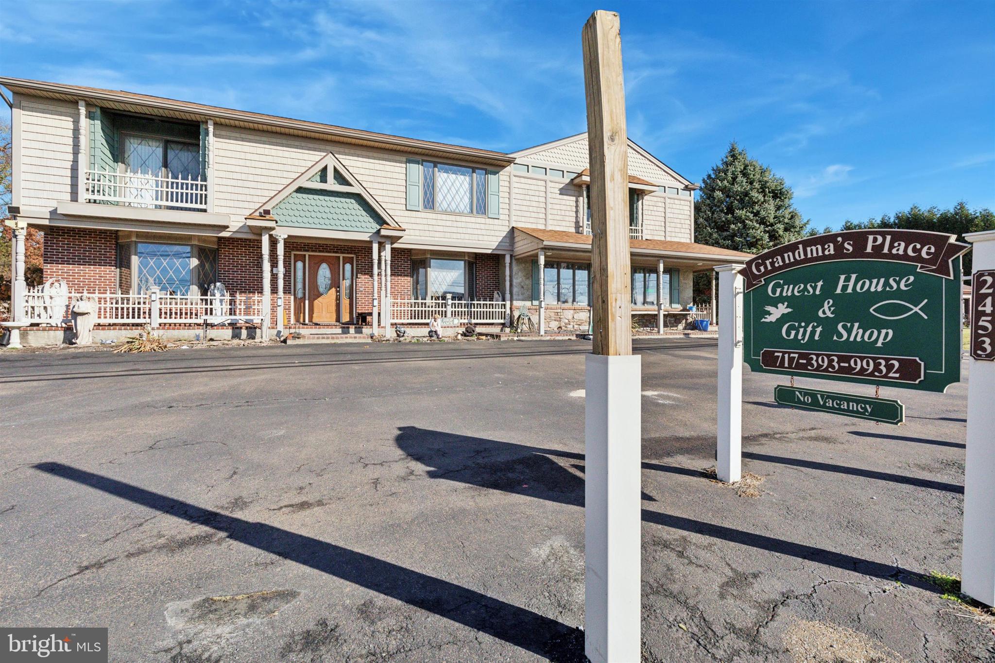 2453 LINCOLN HWY E