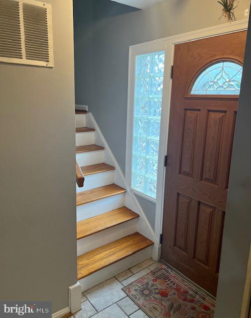 MILL CRK TOWNE EAST - Residential Lease