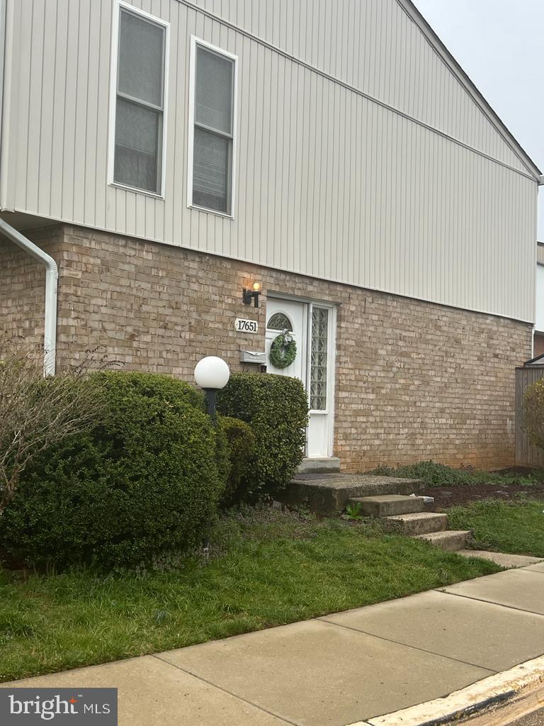 MILL CRK TOWNE EAST - Residential Lease