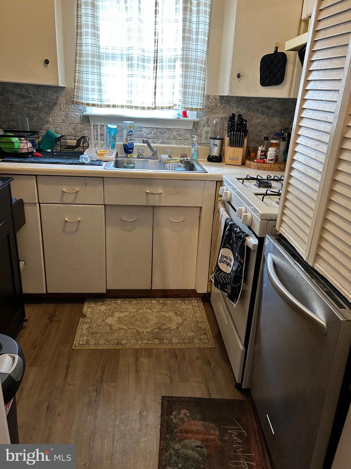 413 & 415 W FRANKLIN STREET