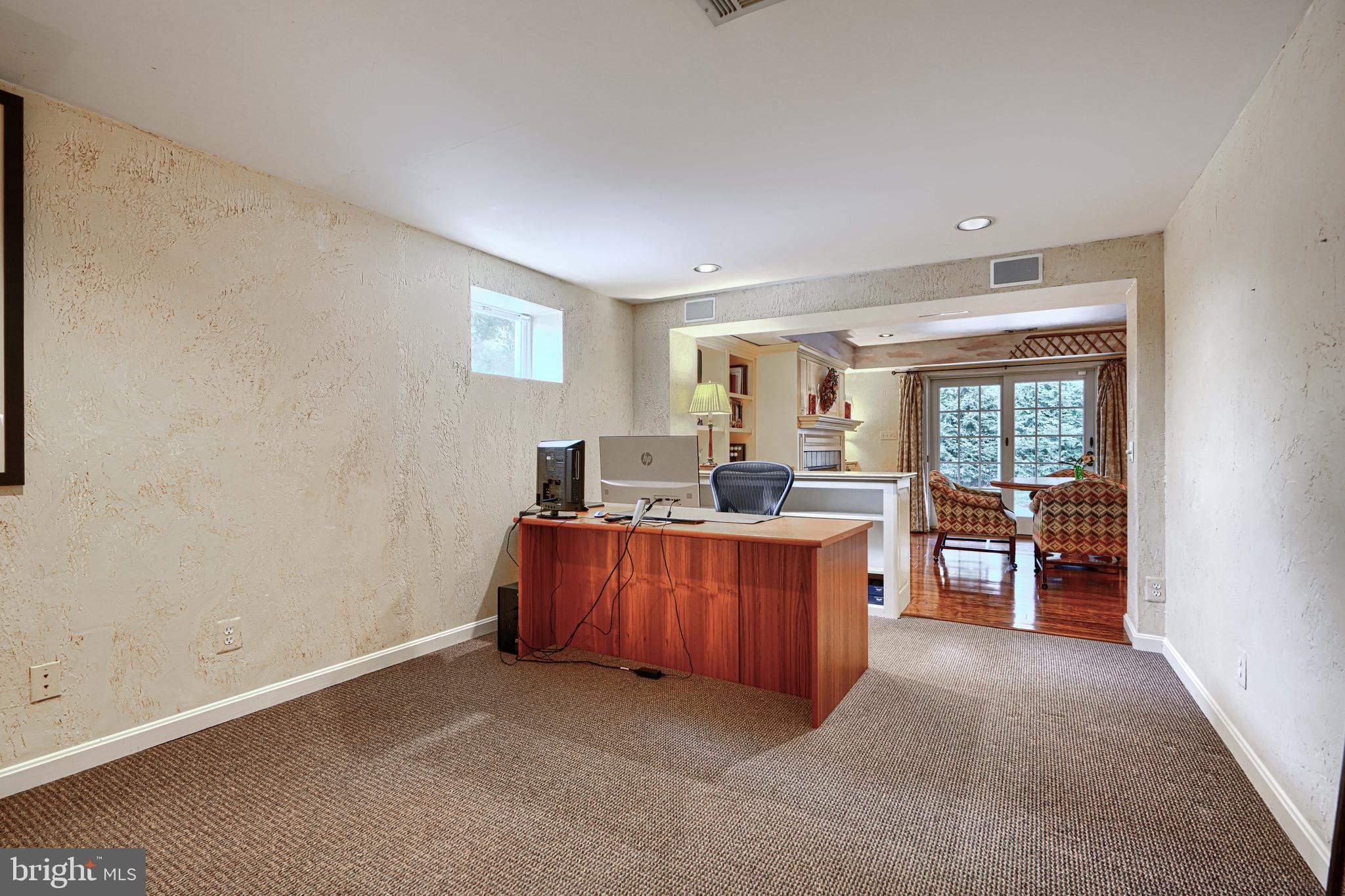 HUNT RIDGE - Residential