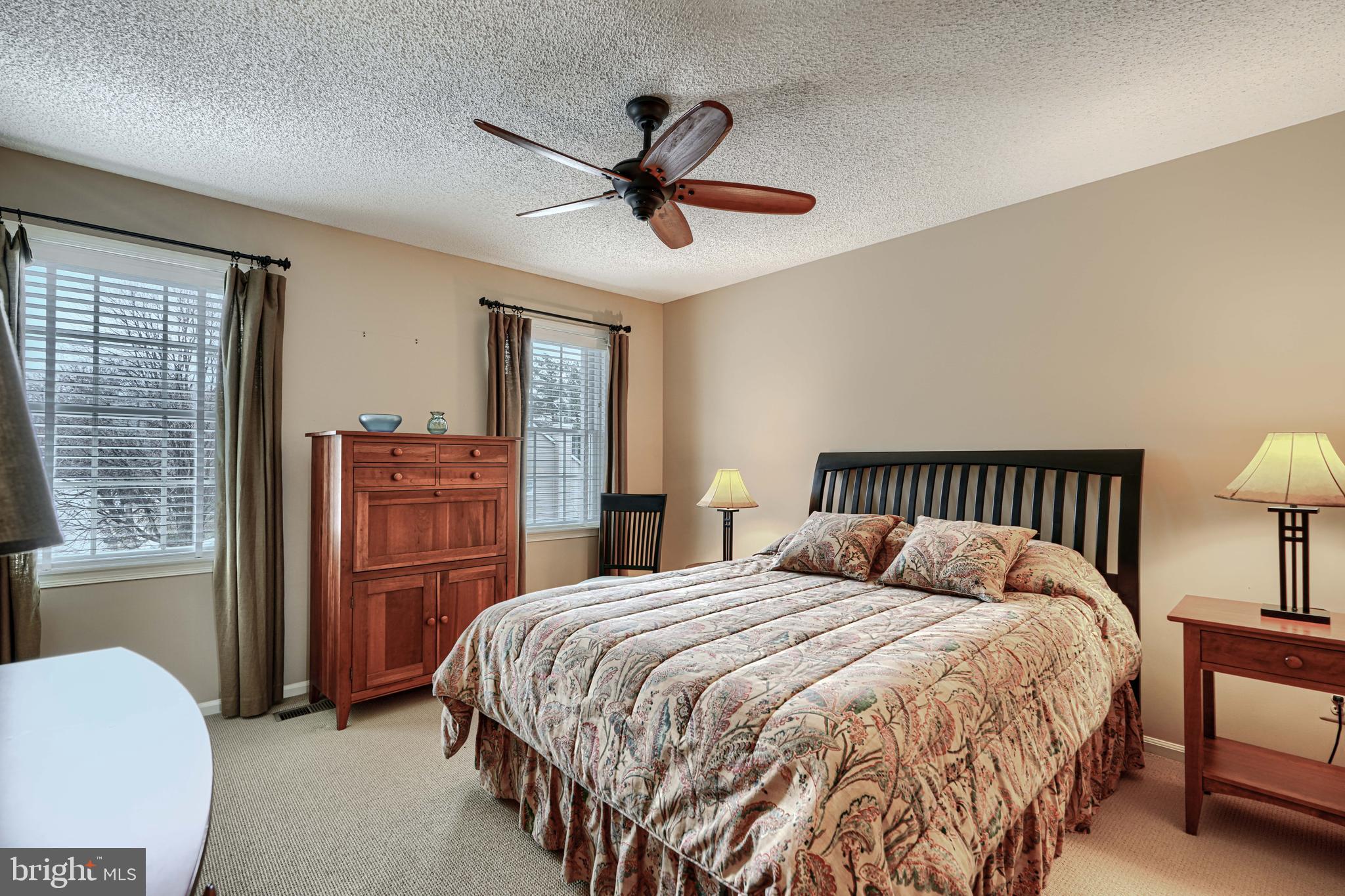 HUNT RIDGE - Residential