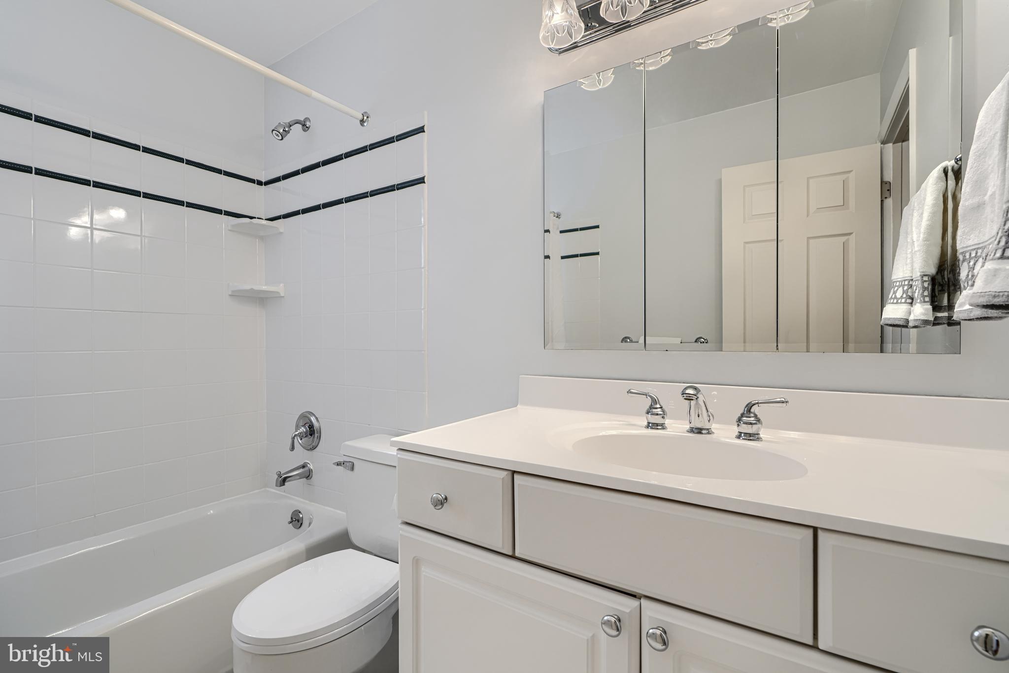 HUNT RIDGE - Residential