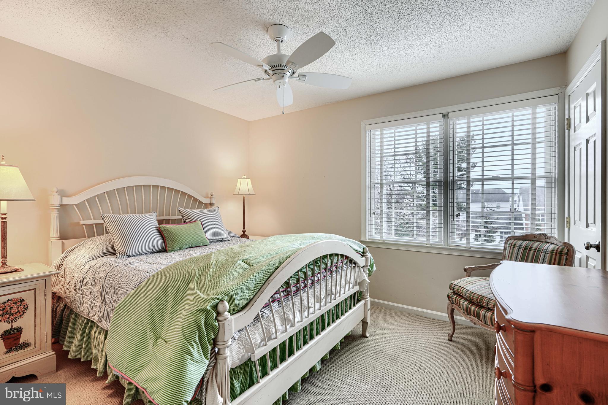 HUNT RIDGE - Residential