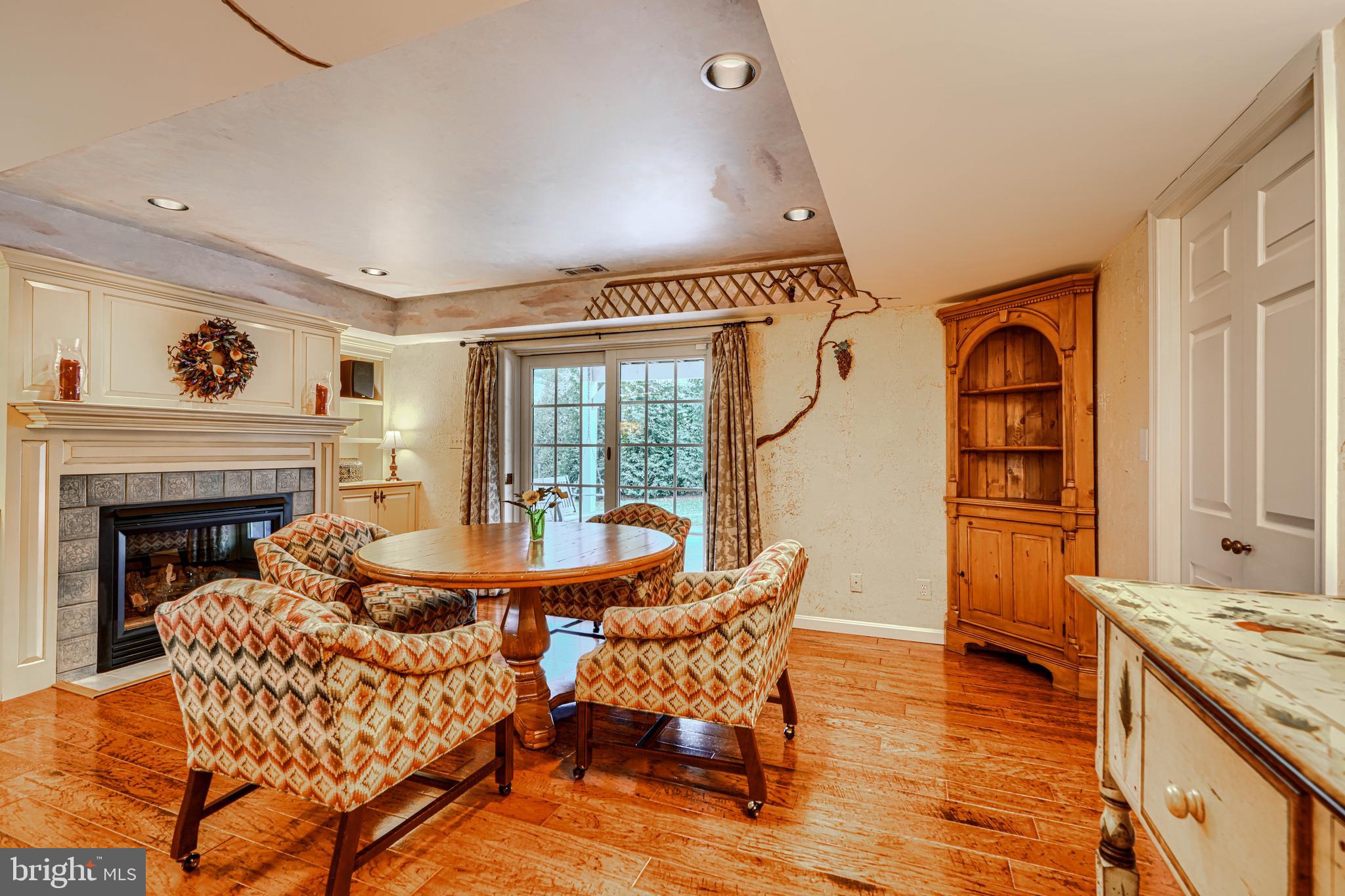 HUNT RIDGE - Residential