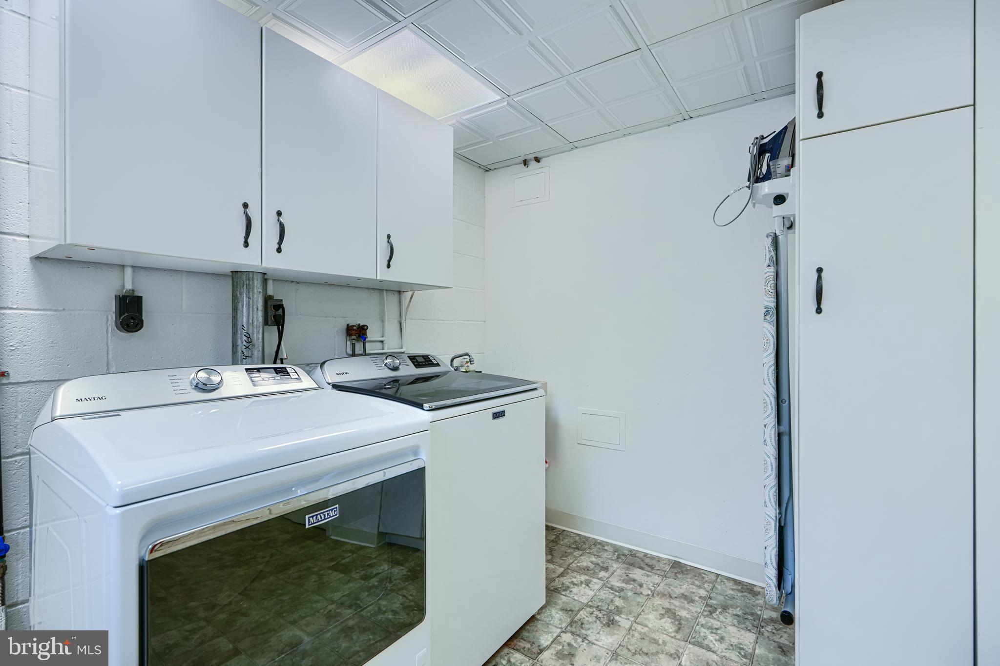 HUNT RIDGE - Residential