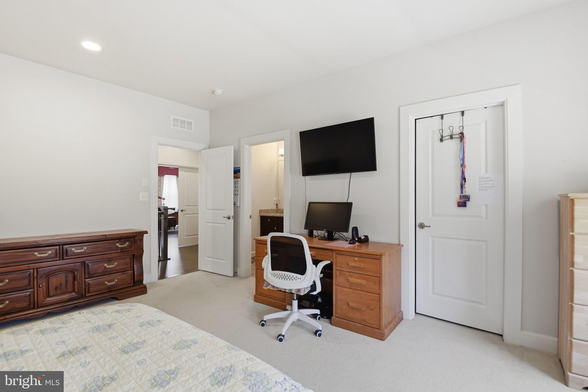 STONEBRIDGE AT THE WINERY AT BULL RUN - Residential