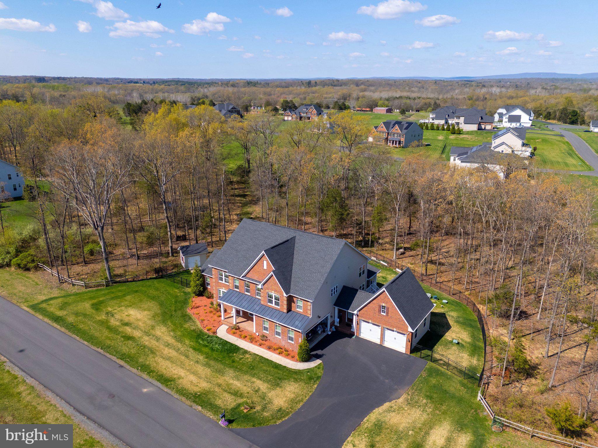 STONEBRIDGE AT THE WINERY AT BULL RUN - Residential