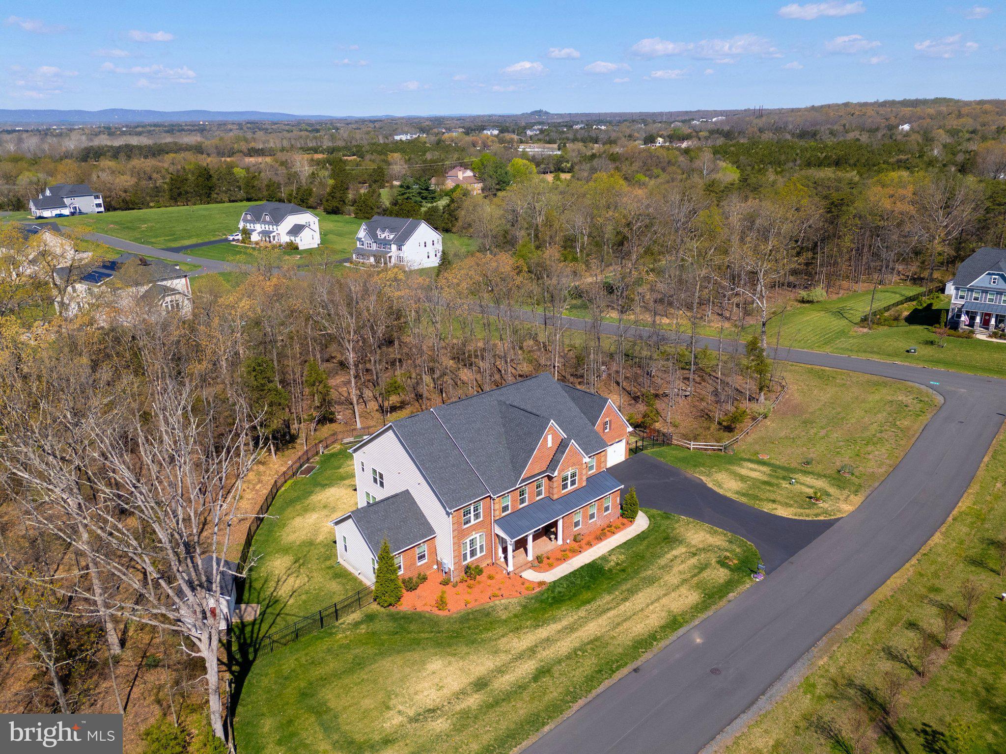 STONEBRIDGE AT THE WINERY AT BULL RUN - Residential