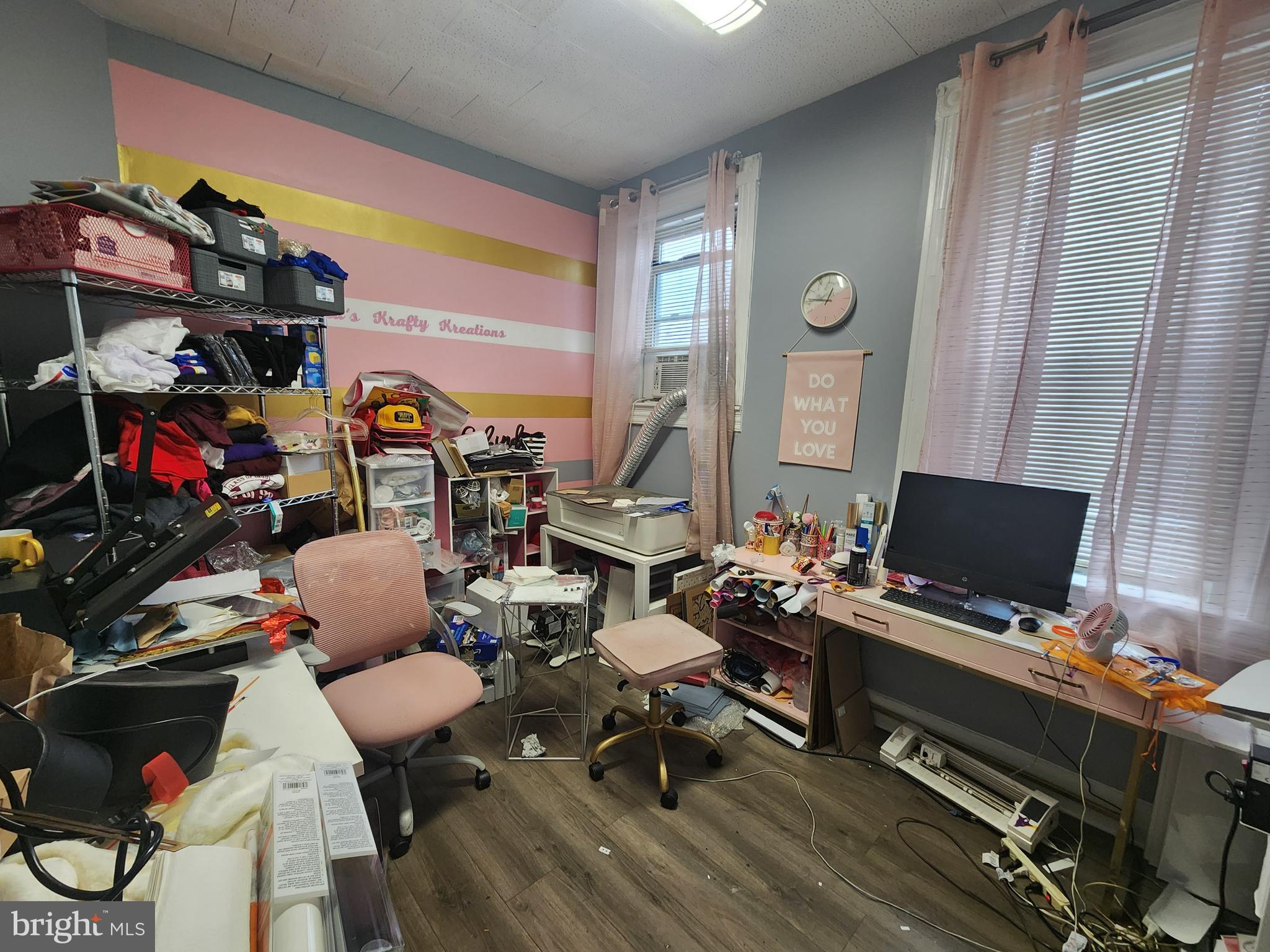 CHARLES VILLAGE - Commercial Sale