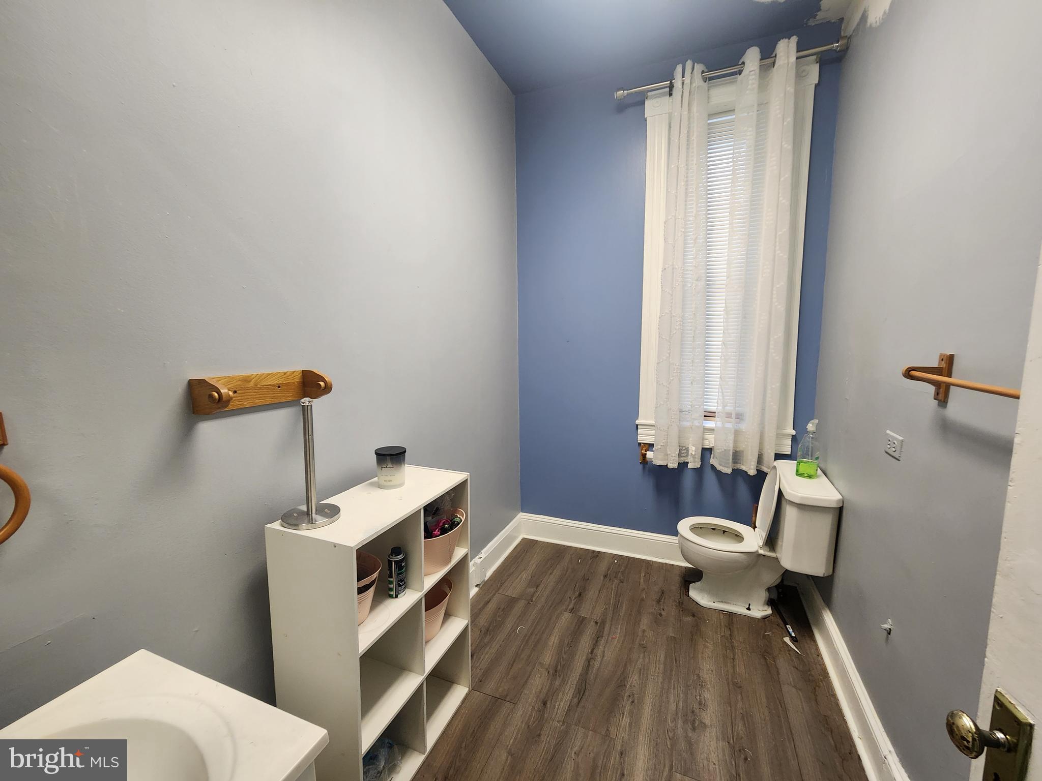 CHARLES VILLAGE - Commercial Sale