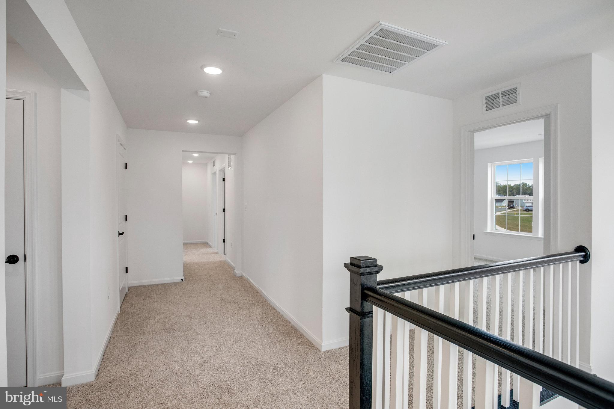 WHITE OAK RESERVE - Residential