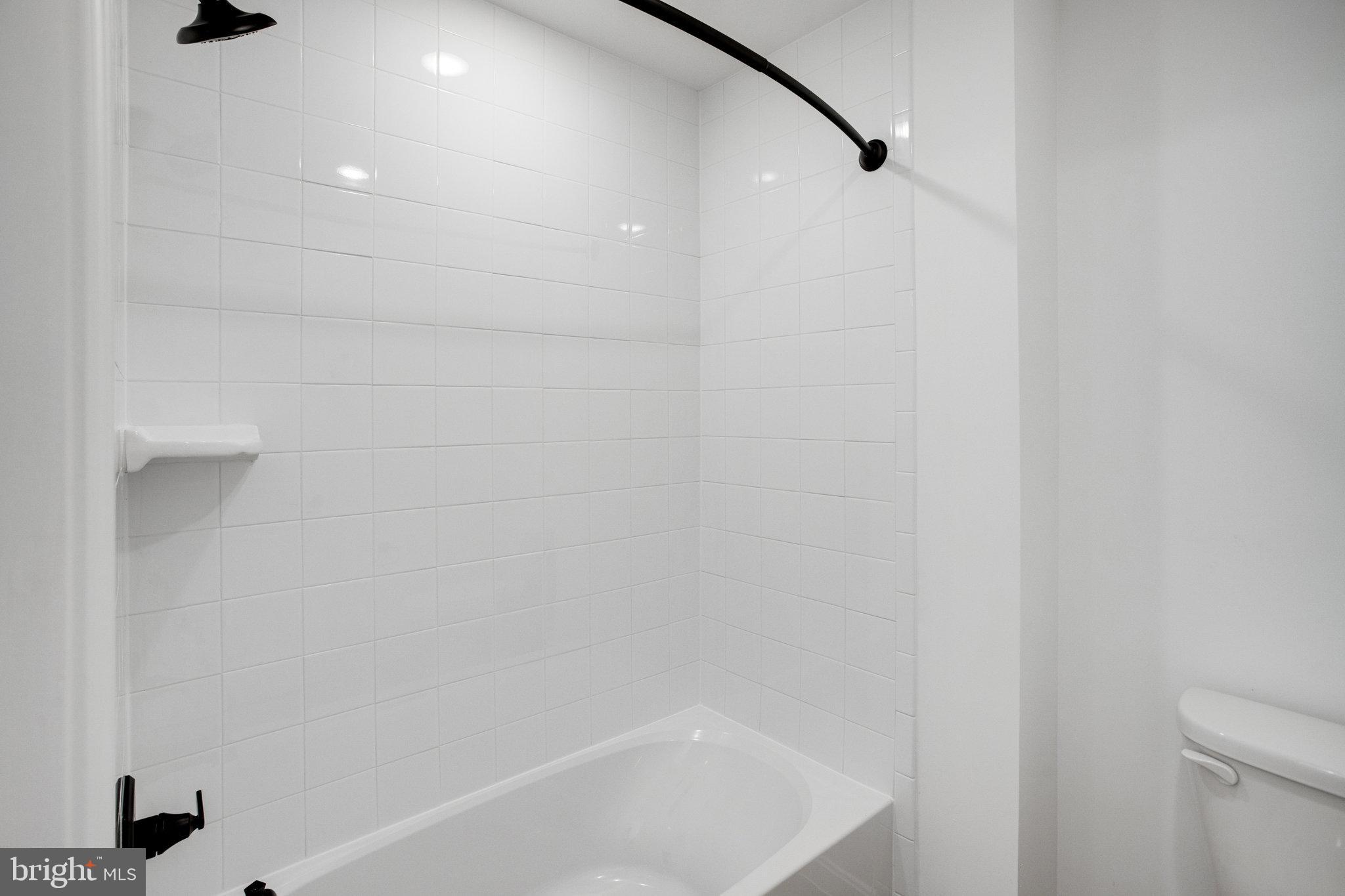 WHITE OAK RESERVE - Residential