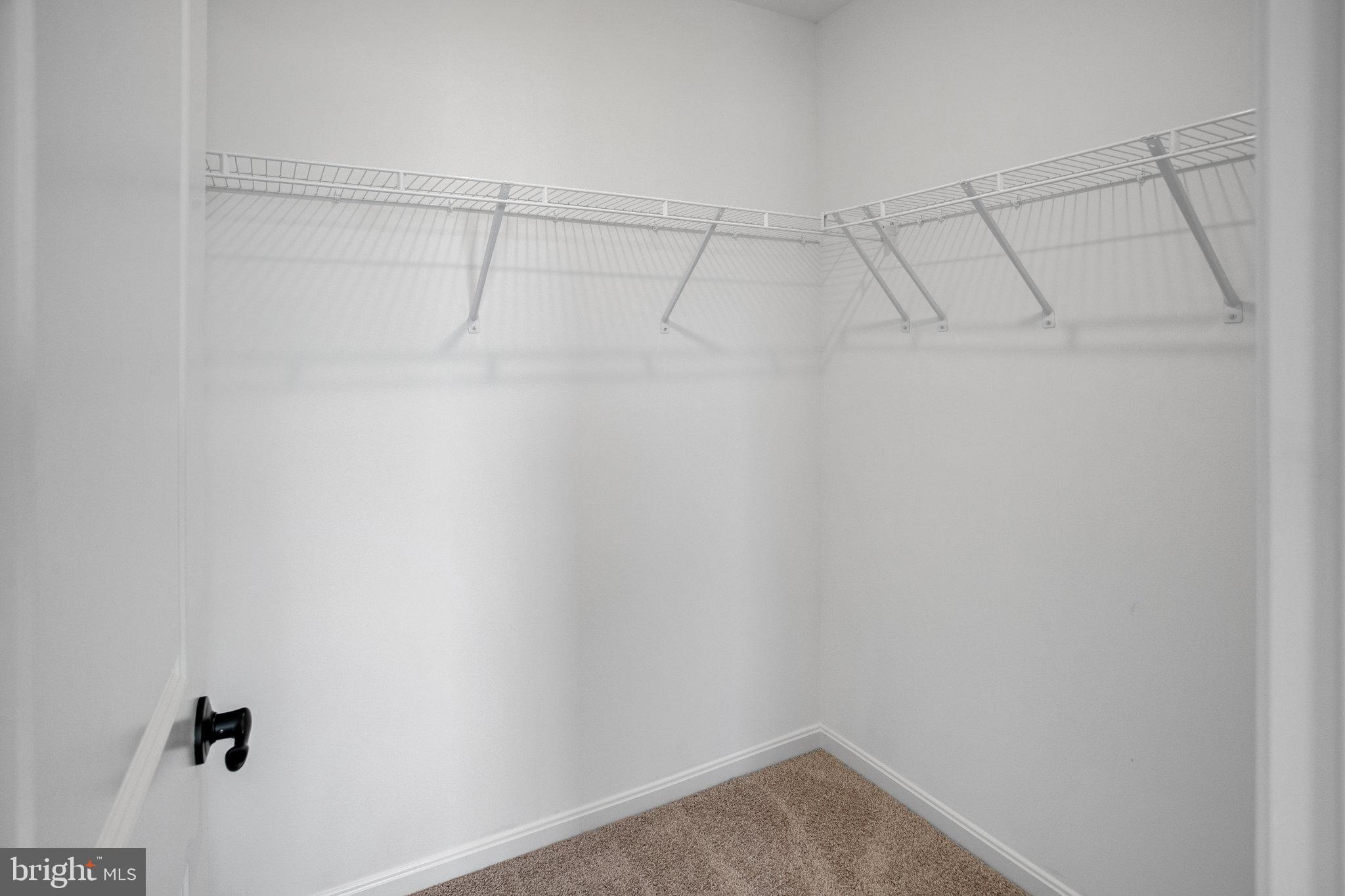 WHITE OAK RESERVE - Residential