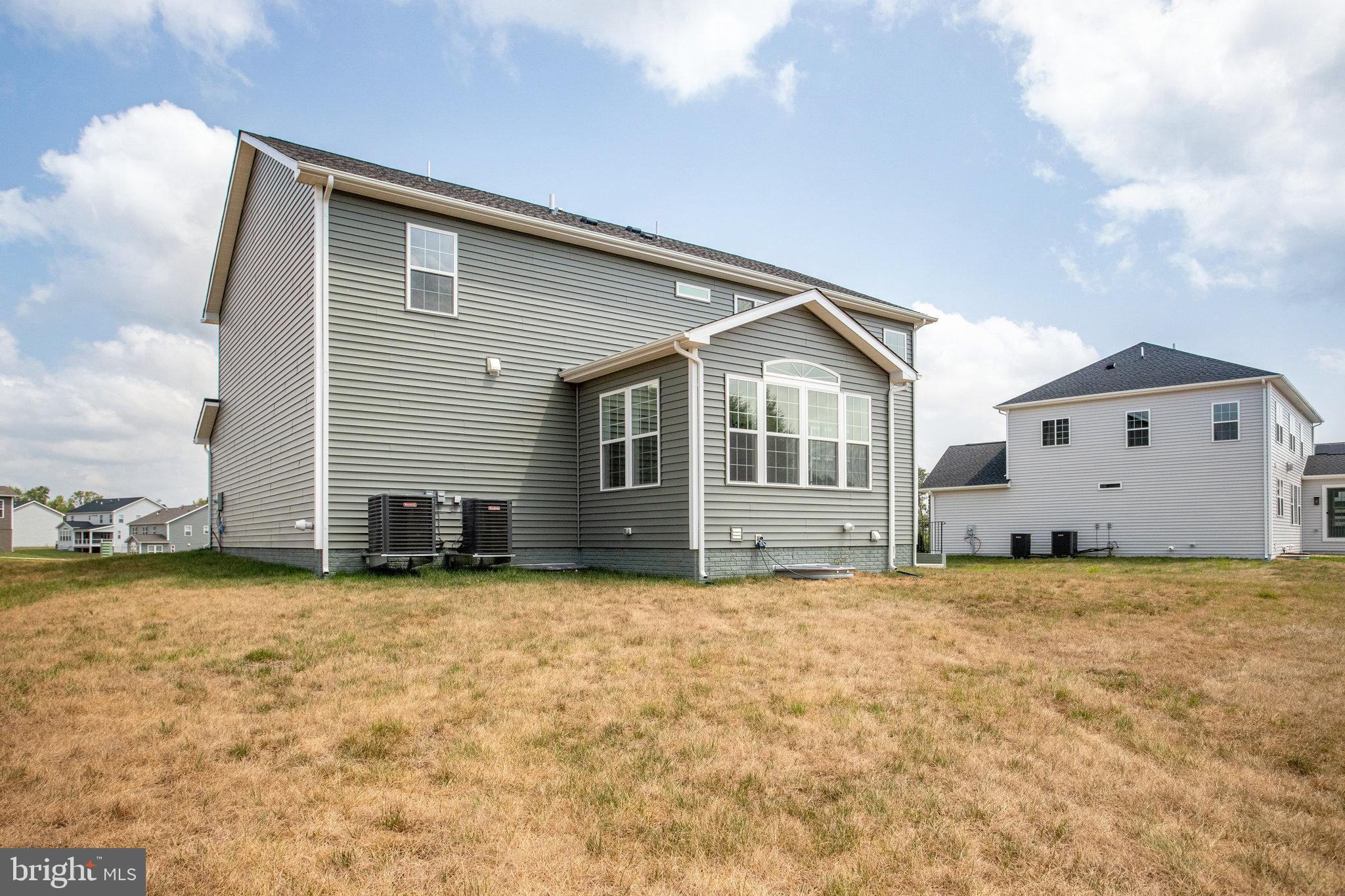 WHITE OAK RESERVE - Residential