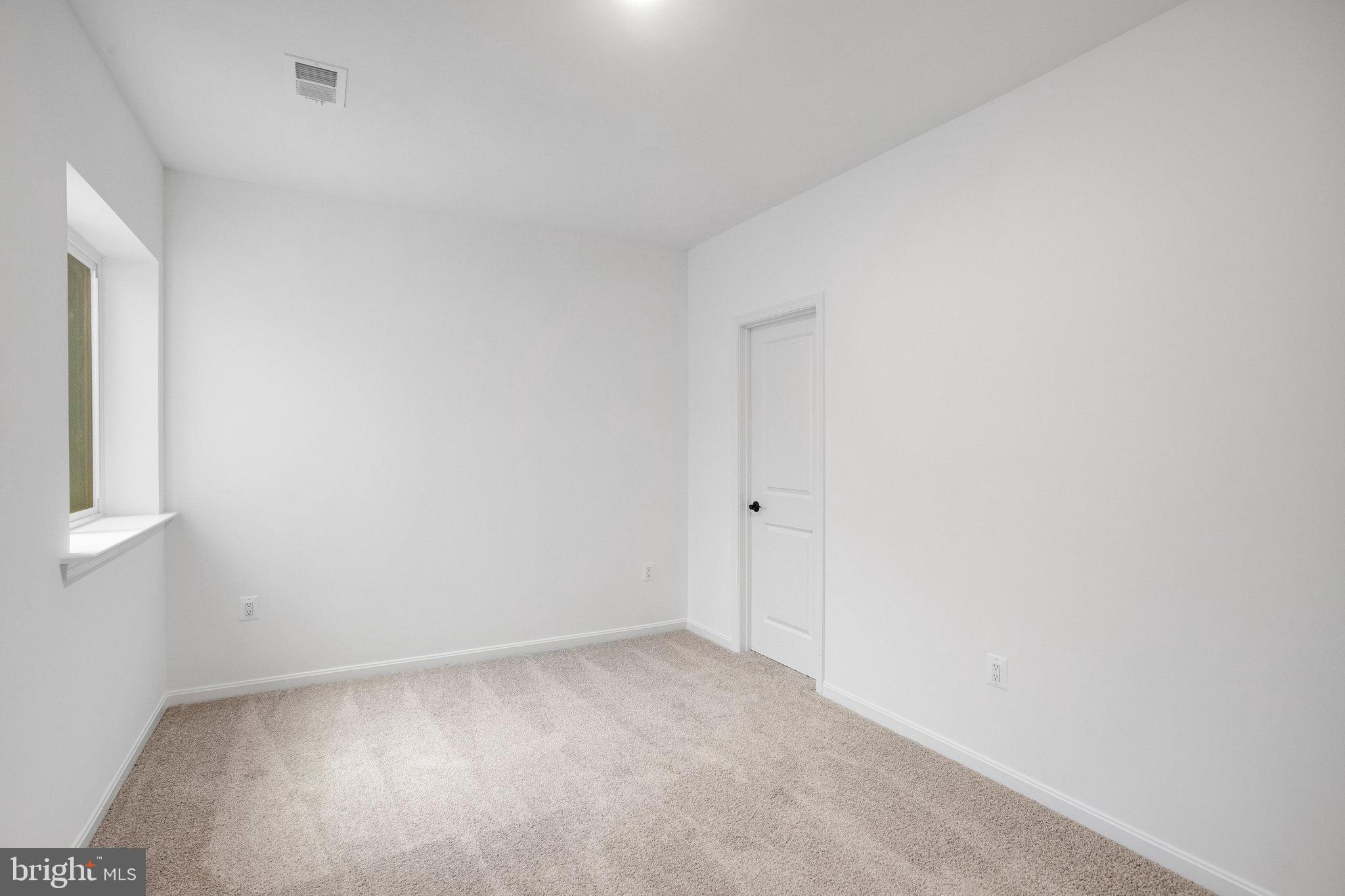 WHITE OAK RESERVE - Residential