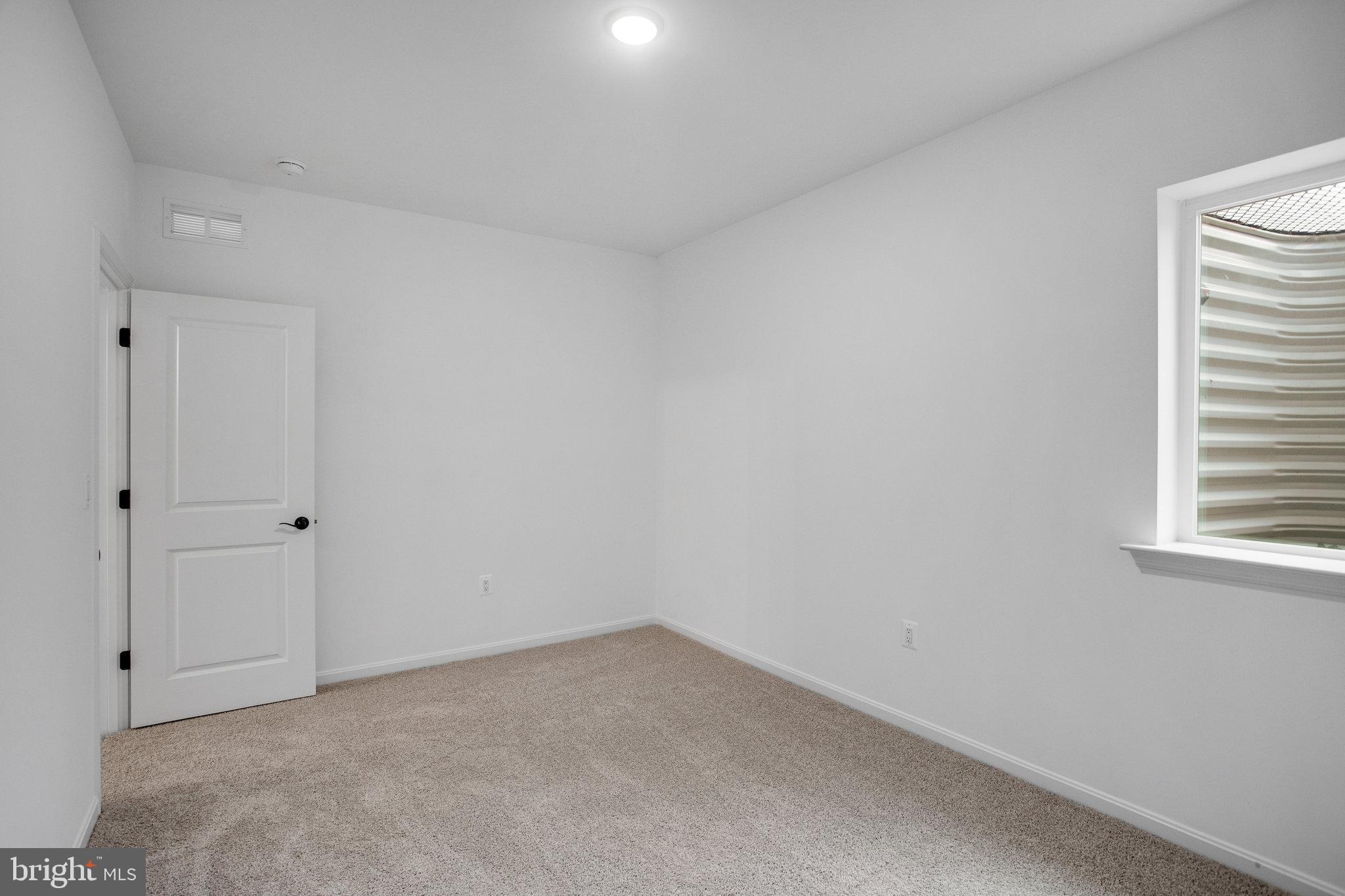 WHITE OAK RESERVE - Residential