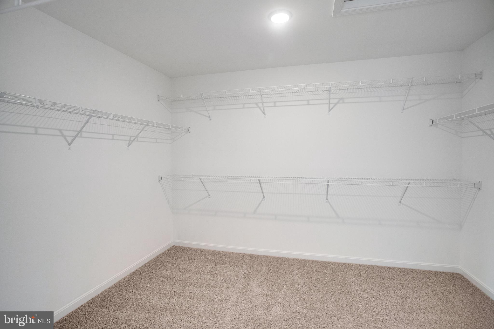 WHITE OAK RESERVE - Residential