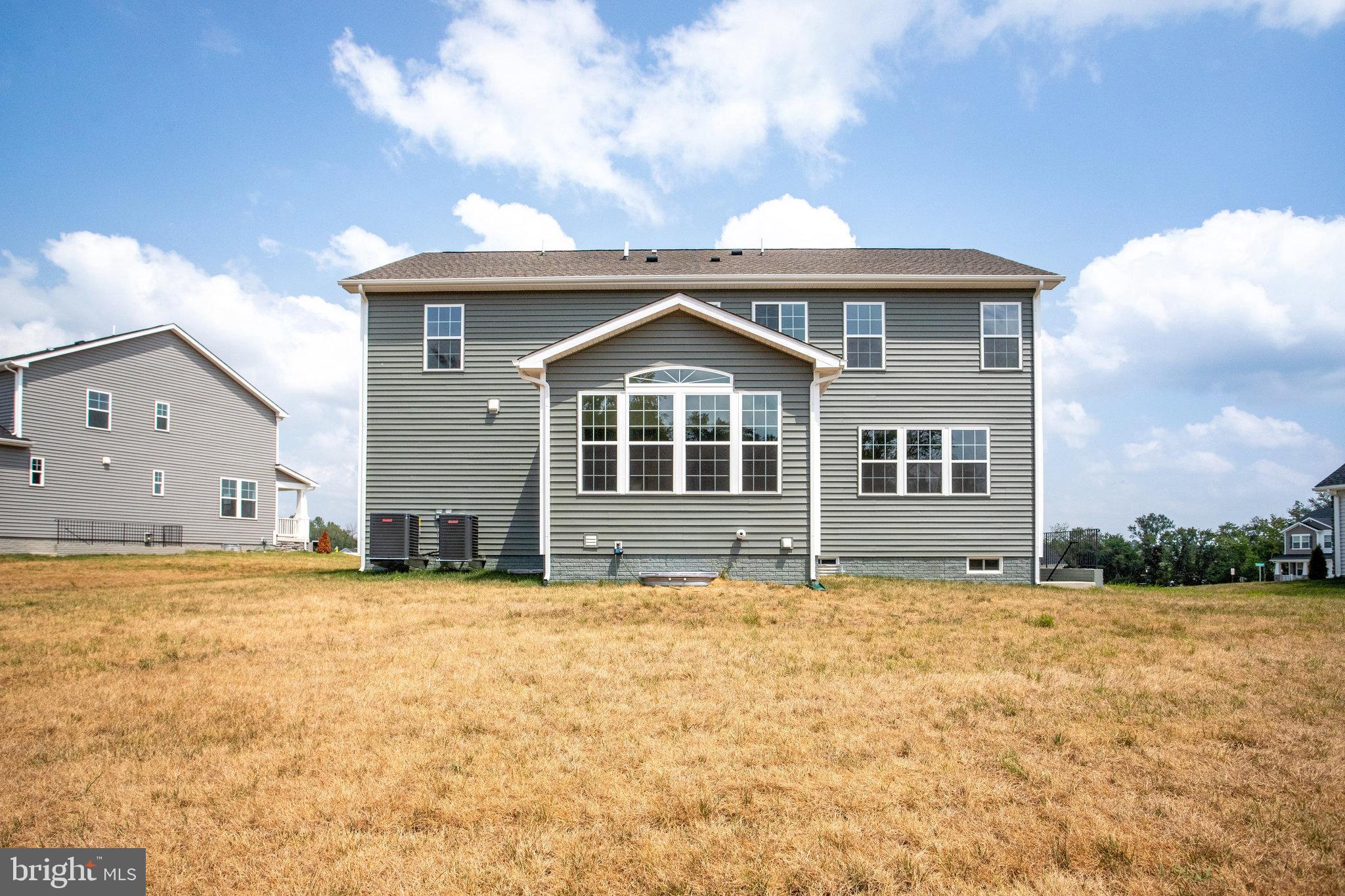 WHITE OAK RESERVE - Residential