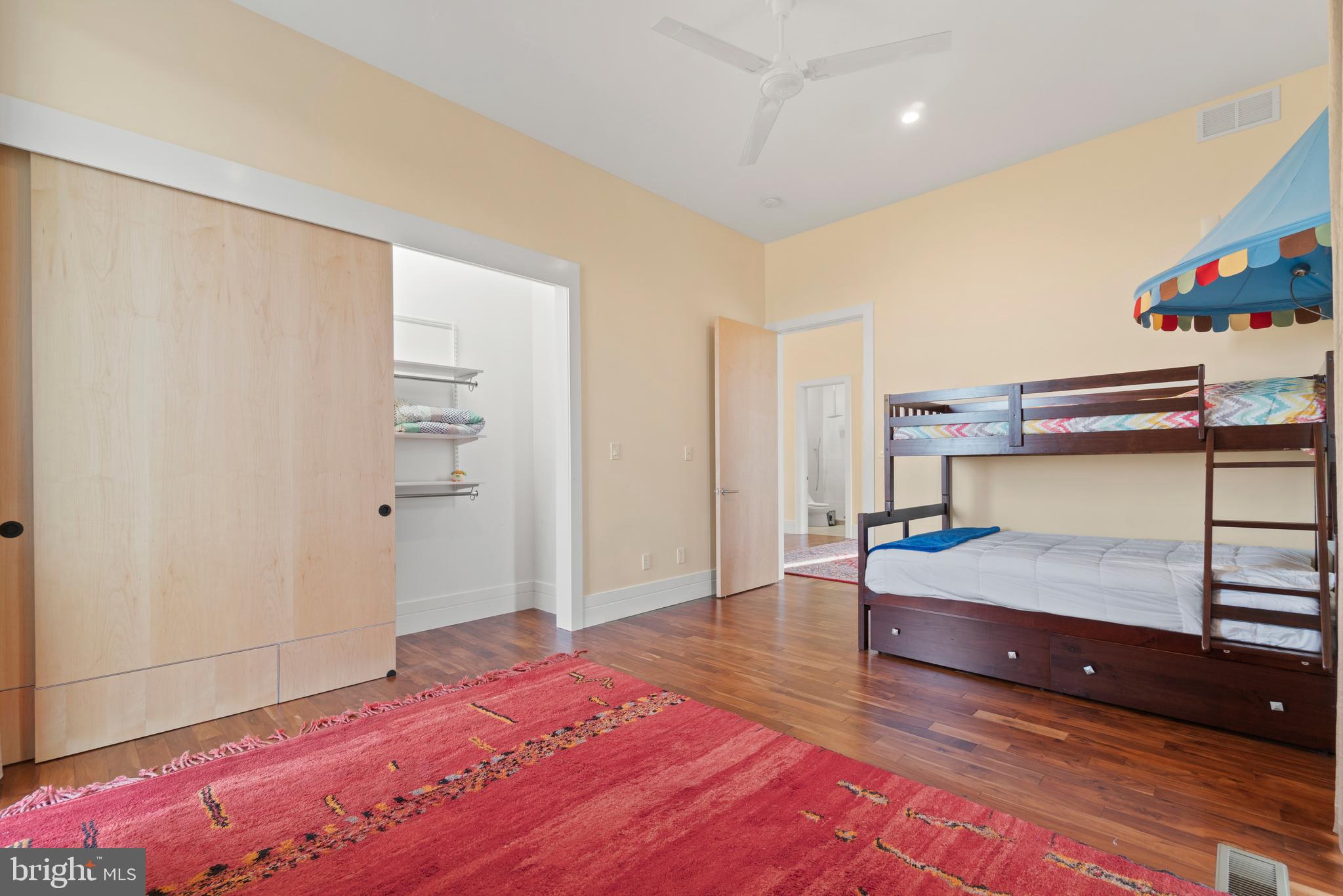 LIZZIE MILL RD - Residential