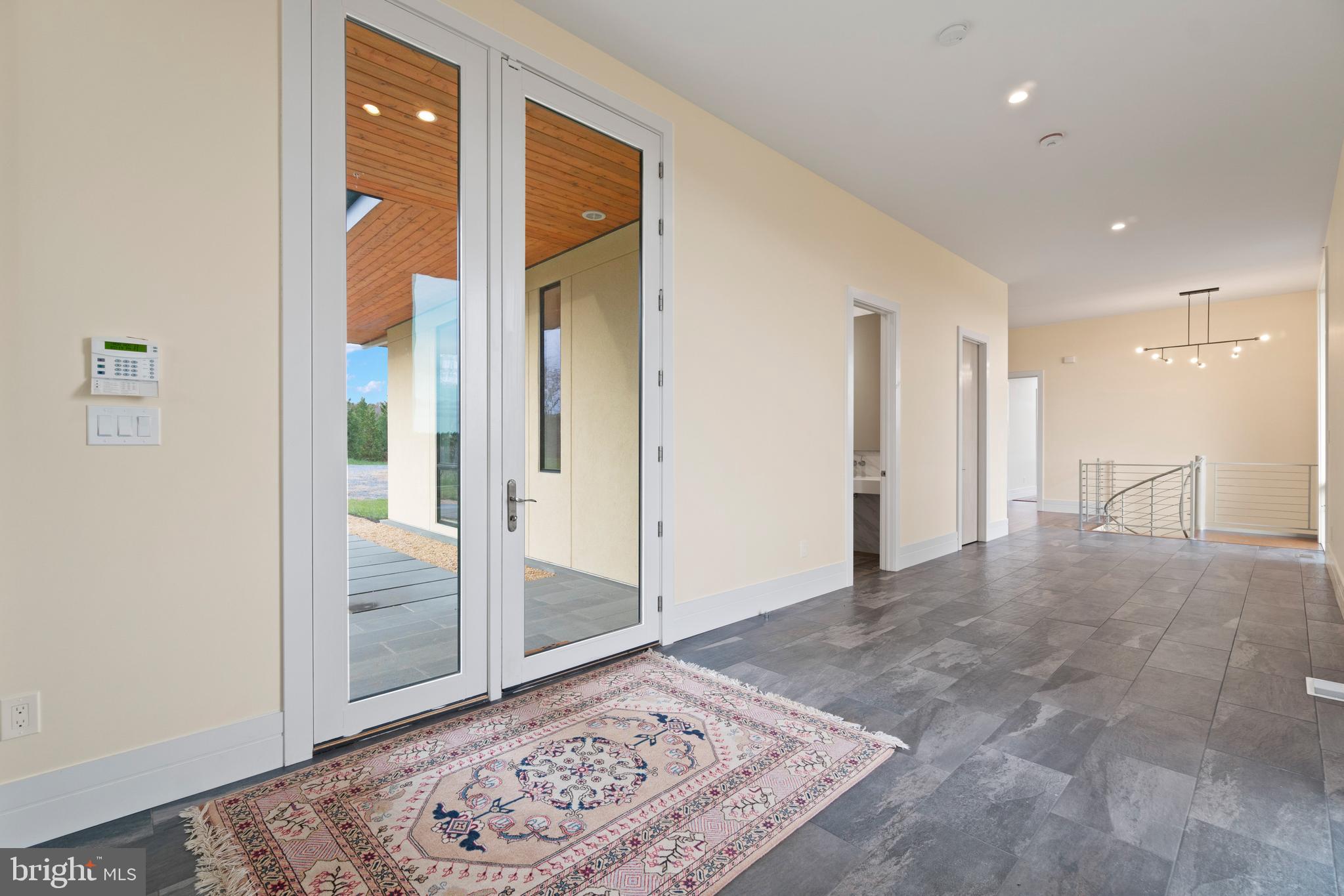 LIZZIE MILL RD - Residential