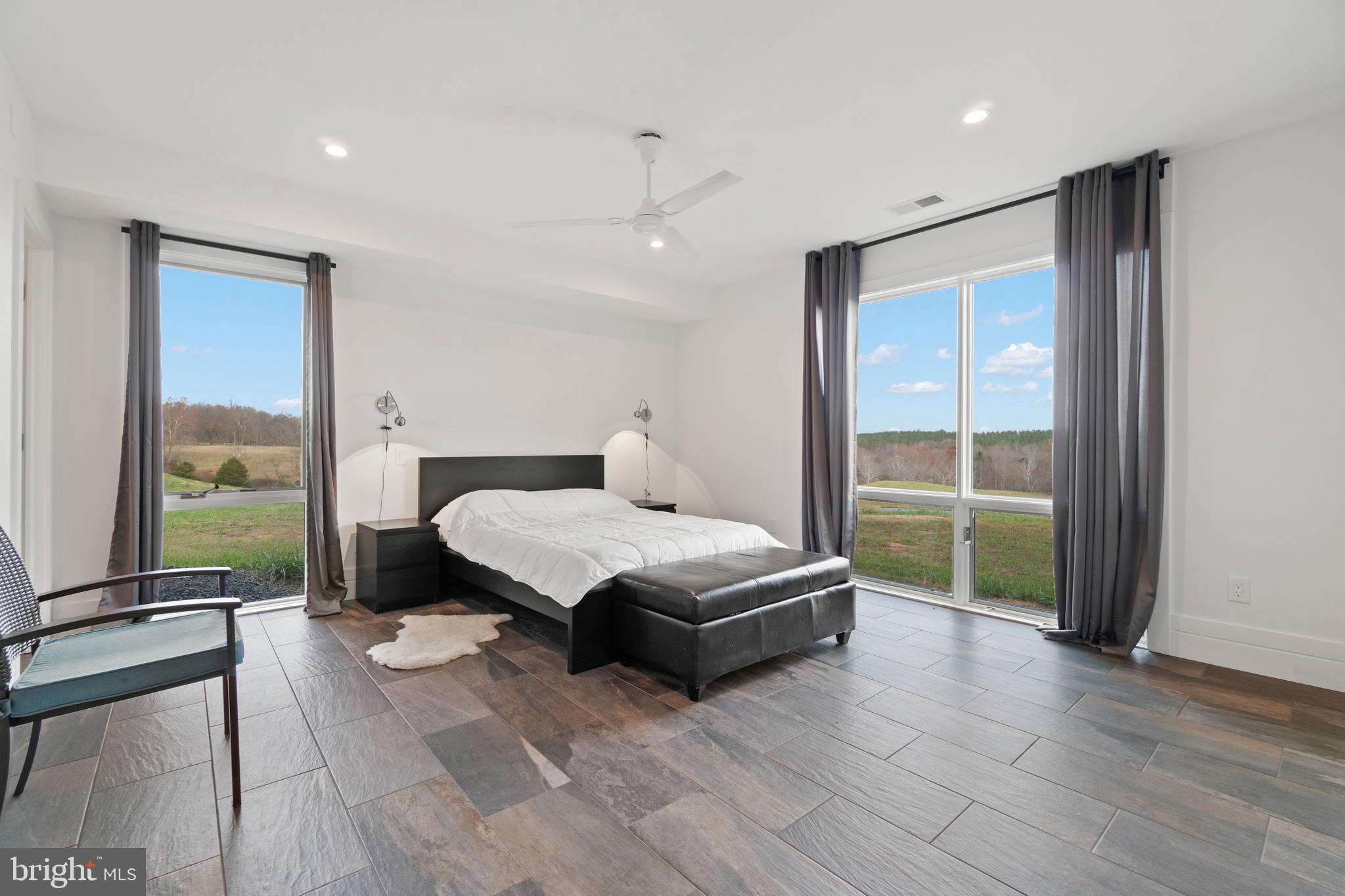 LIZZIE MILL RD - Residential